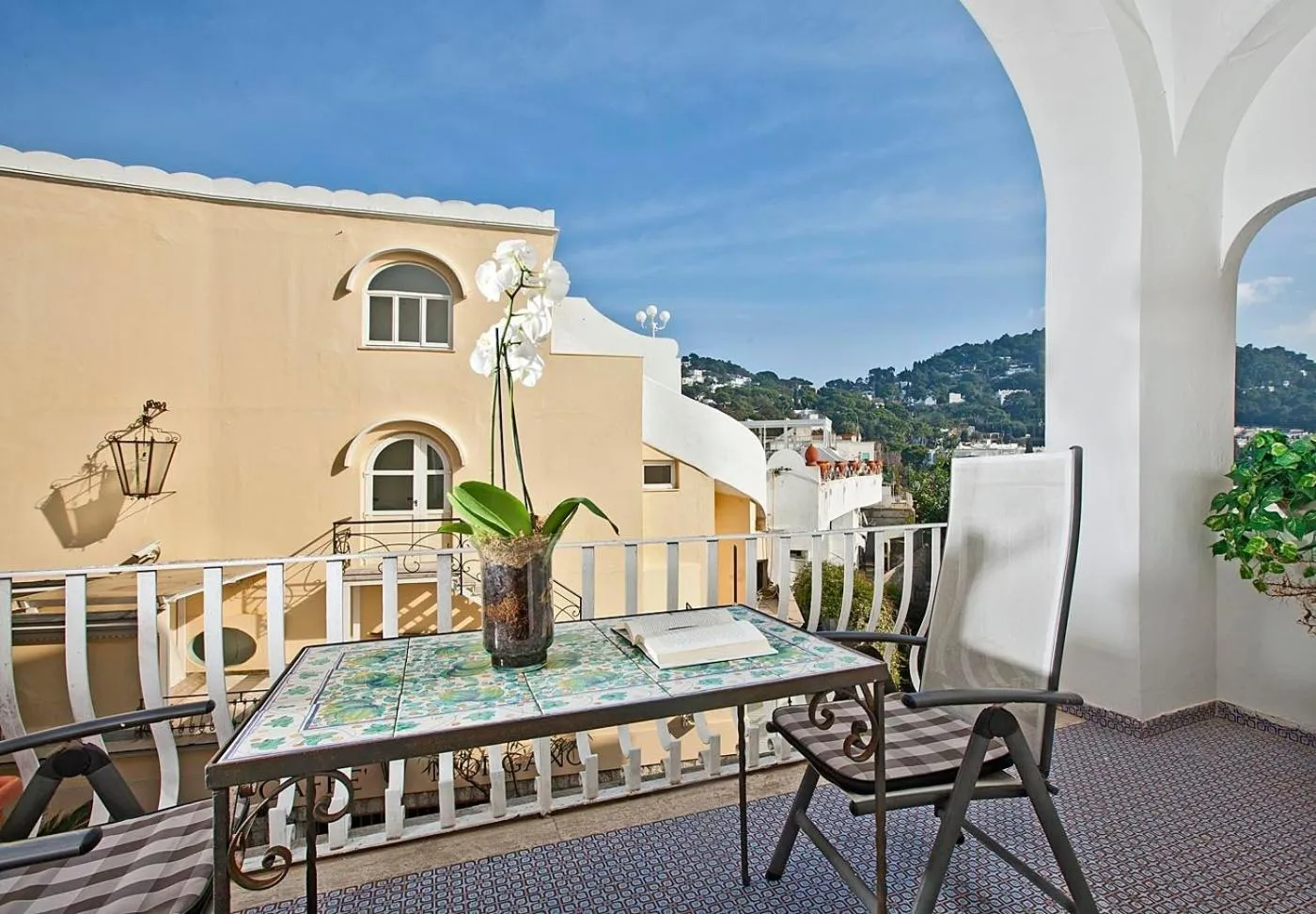 Balcony/Terrace in Sina Flora