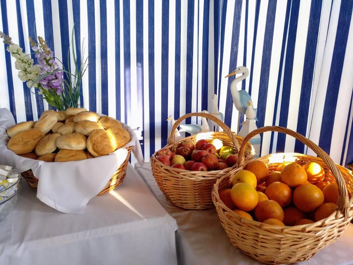Buffet breakfast in Hotel da Gale