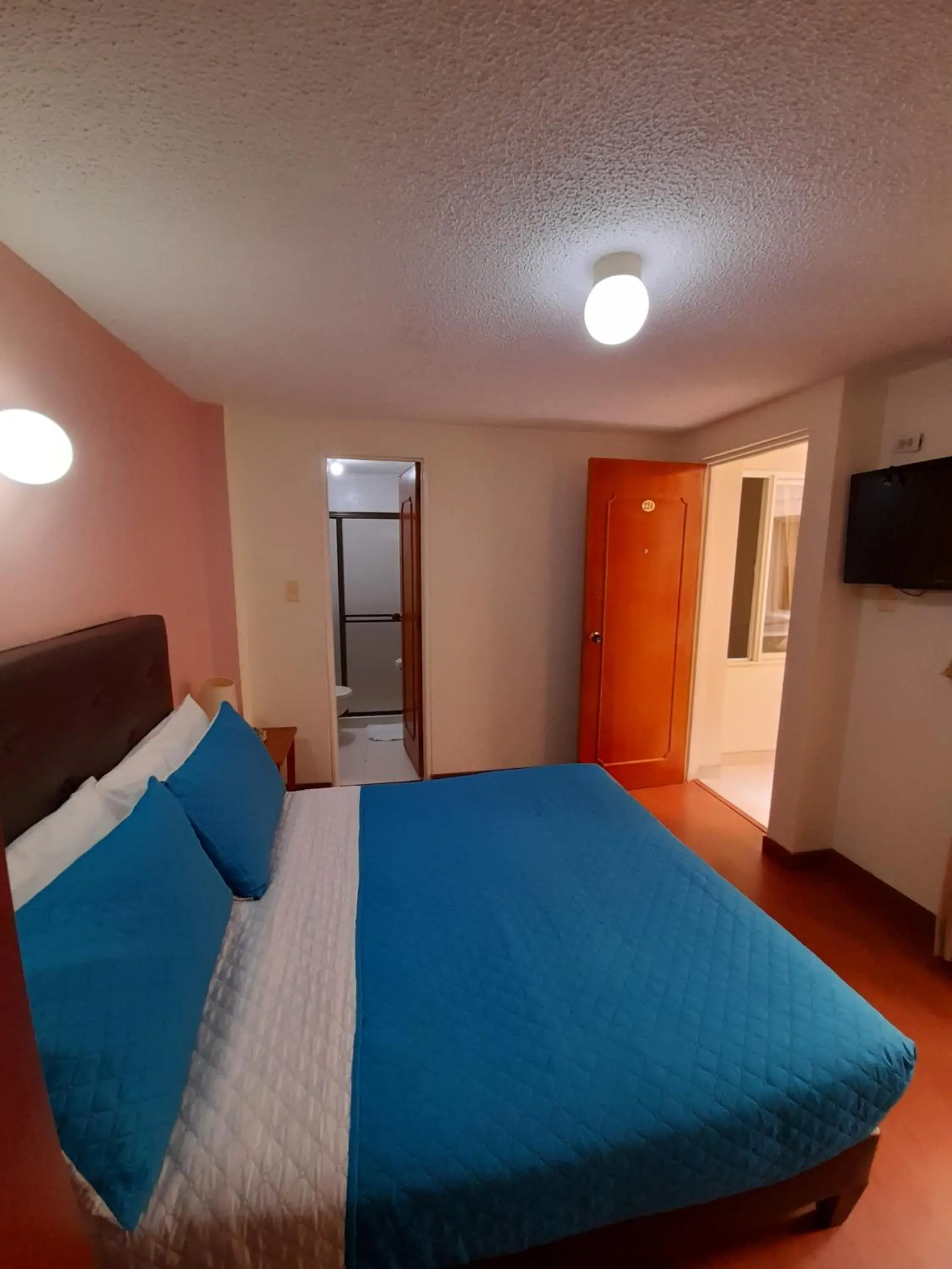 Double Room - single occupancy in Hotel Valle de Pubenza Double Room - single occupancy in Hotel Valle de Pubenza