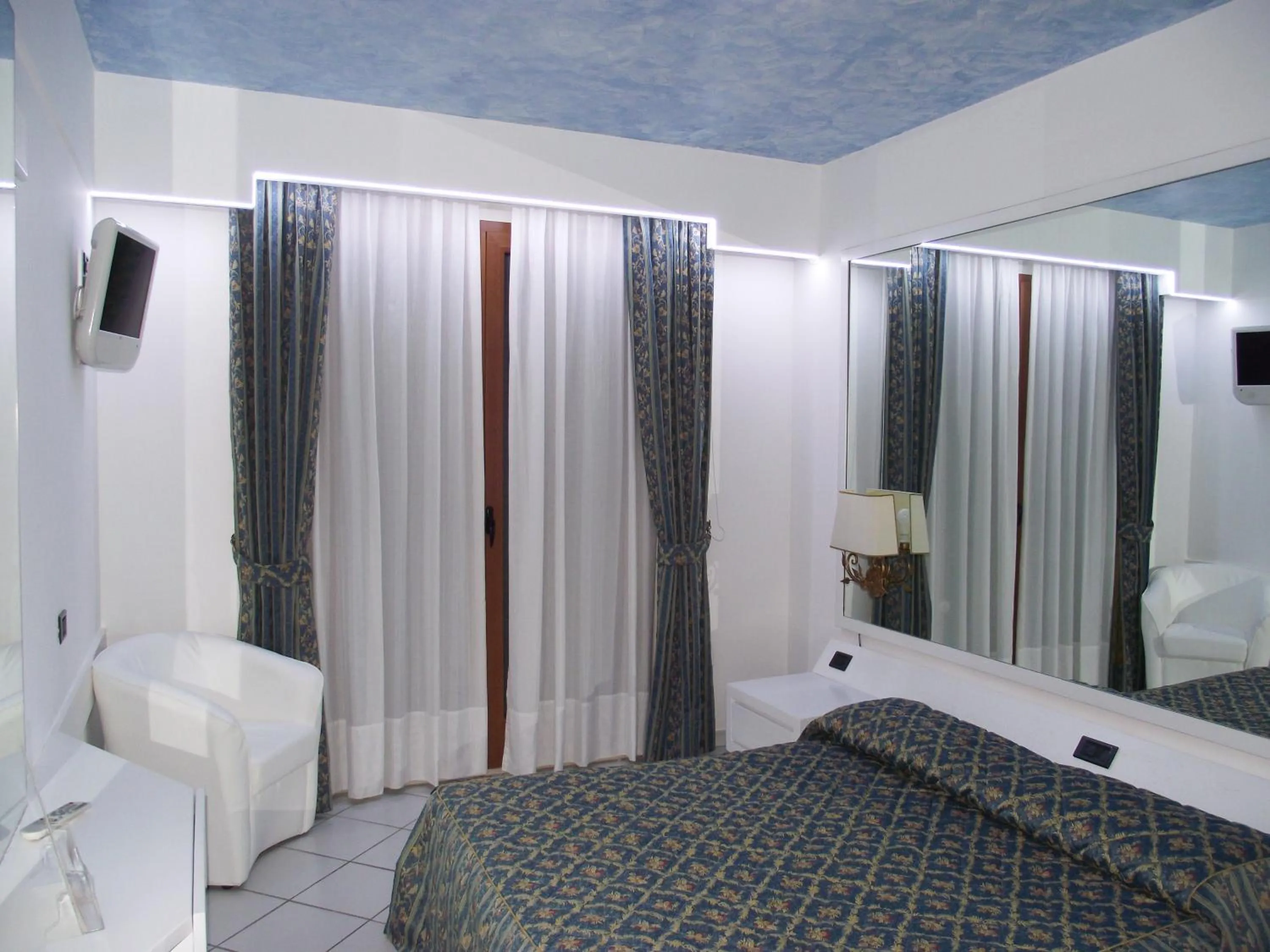 Photo of the whole room, Bed in Hotel Ristorante Panoramico