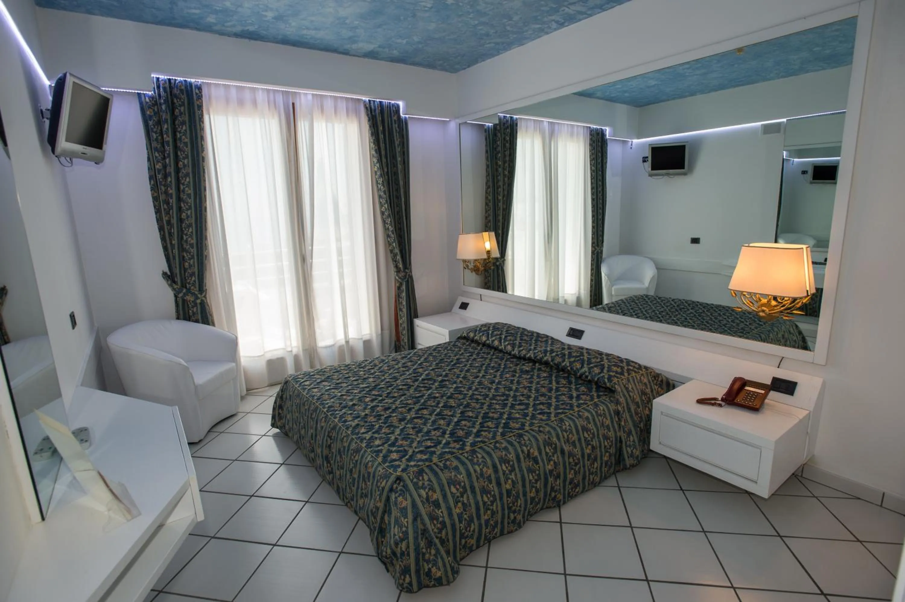Photo of the whole room, Bed in Hotel Ristorante Panoramico