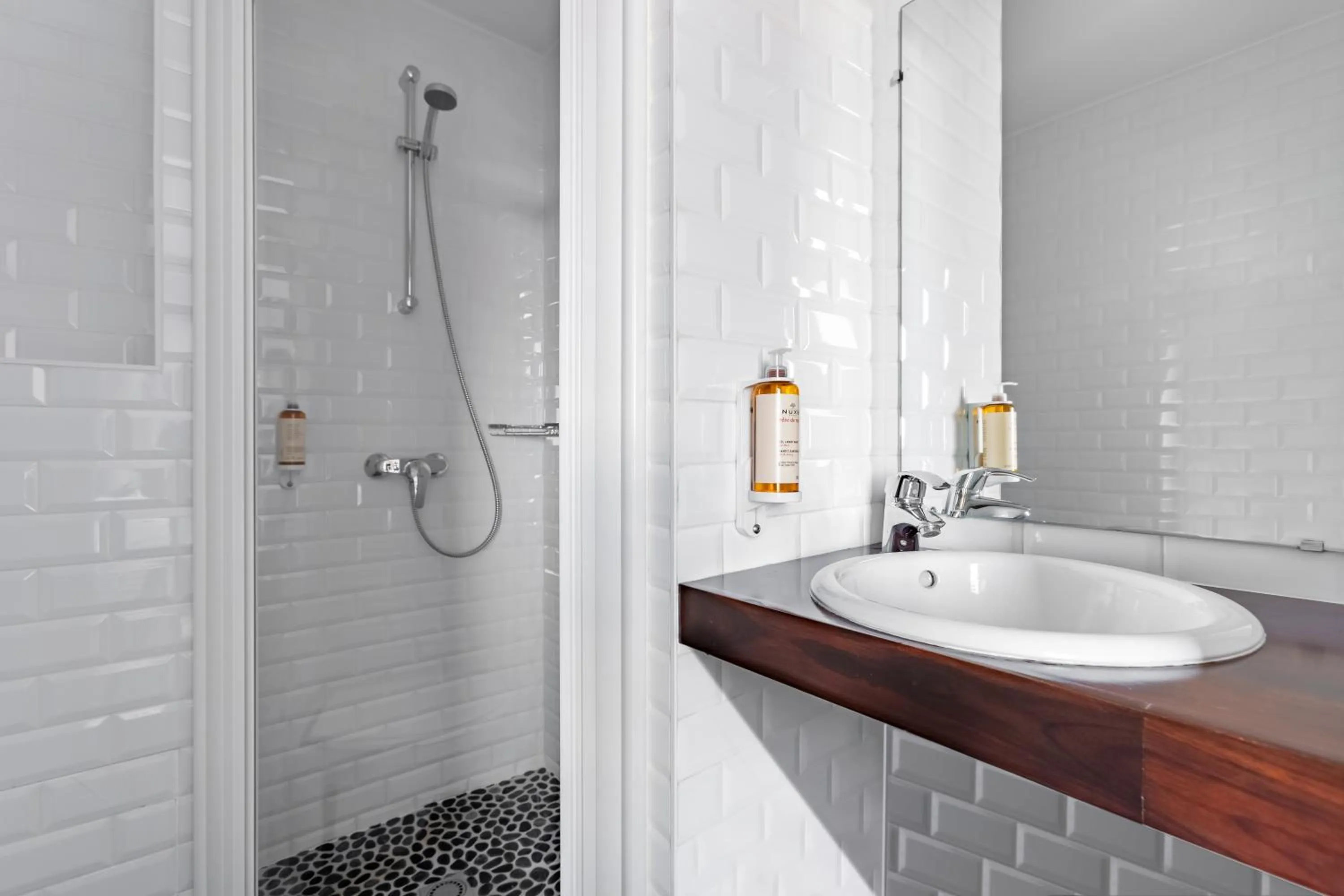 Bathroom in Le Grand Large, Belle-Ile-En-Mer