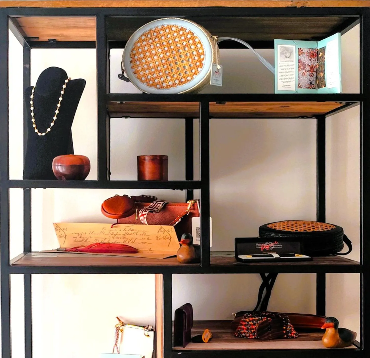 On-site shops in Hotel Central