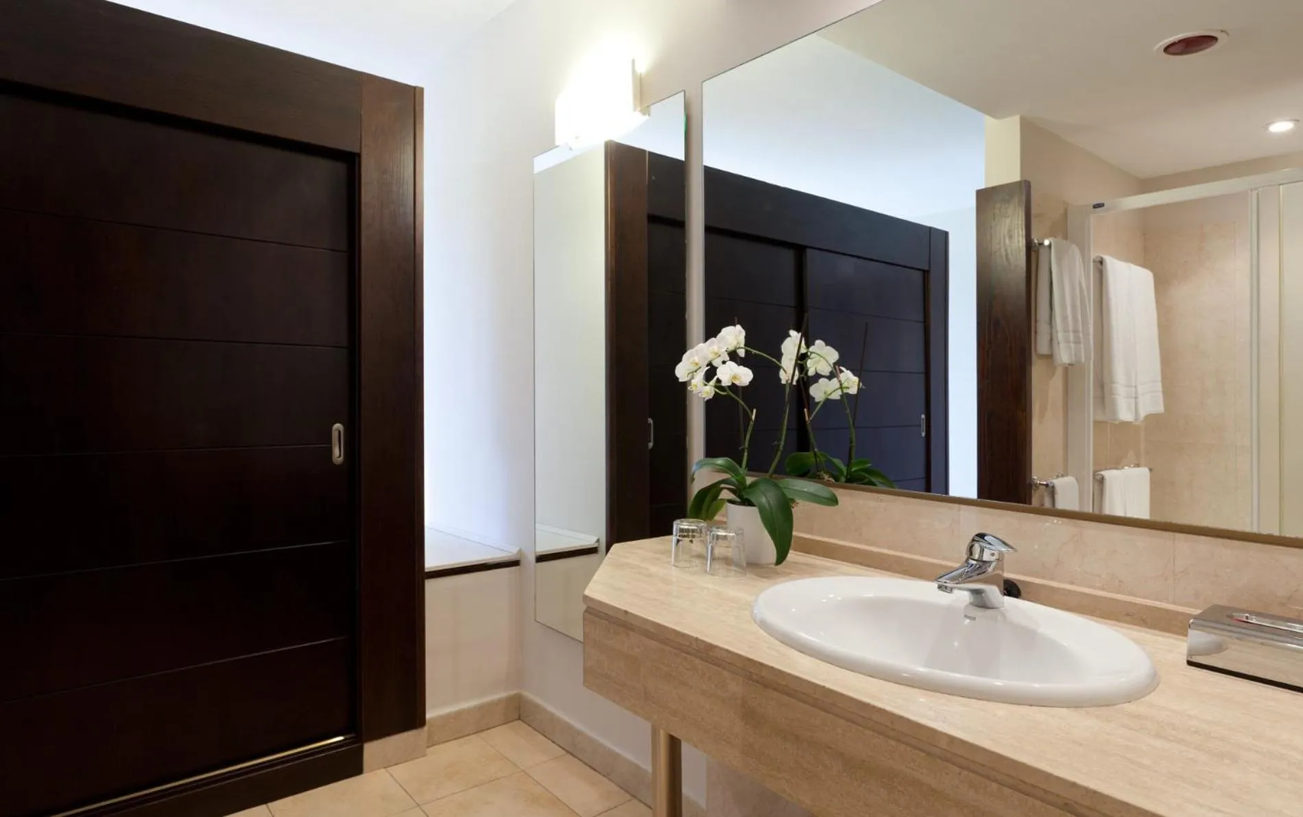 Bathroom in Impressive Playa Granada Golf