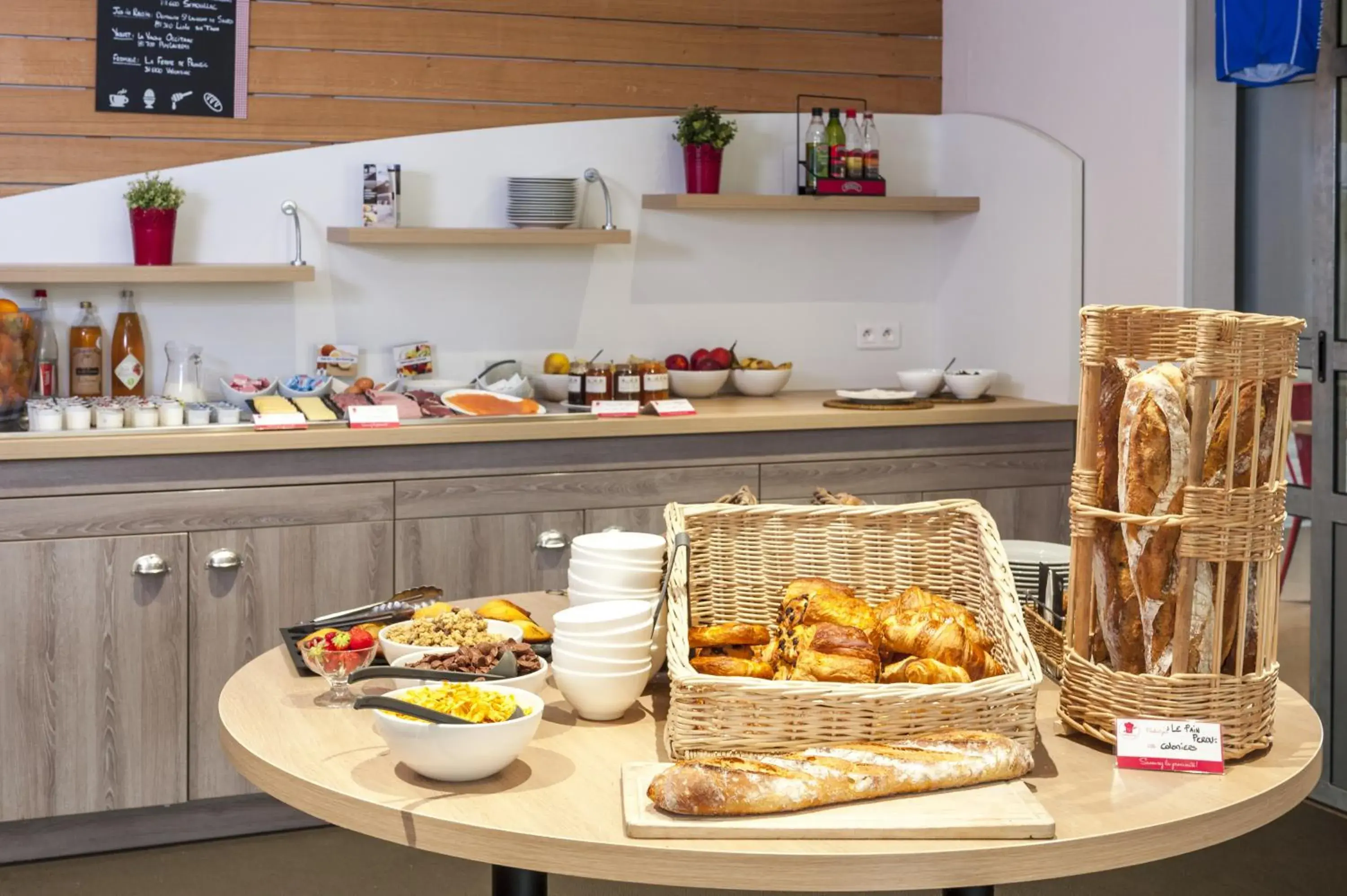 Breakfast in Brit Hotel Toulouse Colomiers – L’Esplanade Breakfast in Brit Hotel Toulouse Colomiers – L’Esplanade