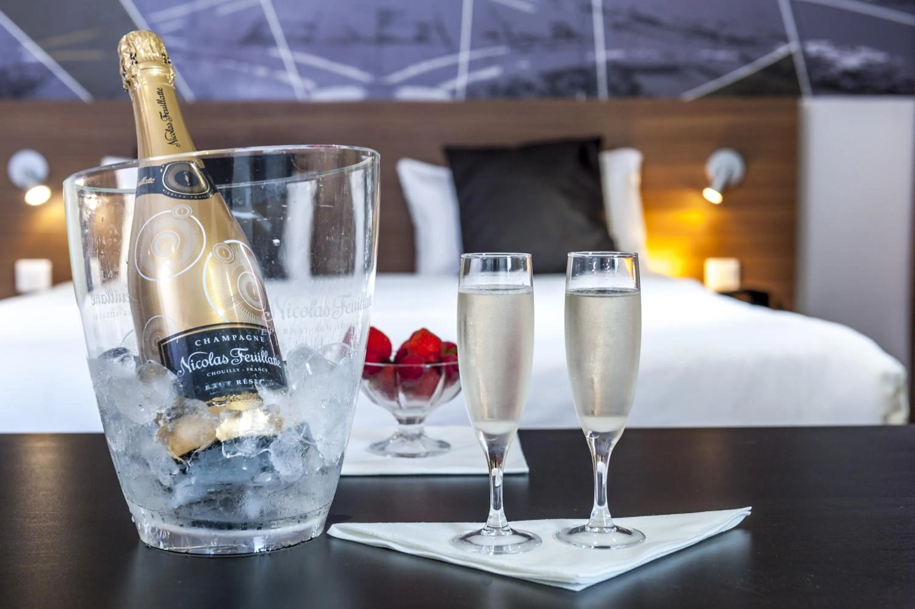 Bedroom in Brit Hotel Toulouse Colomiers – L’Esplanade