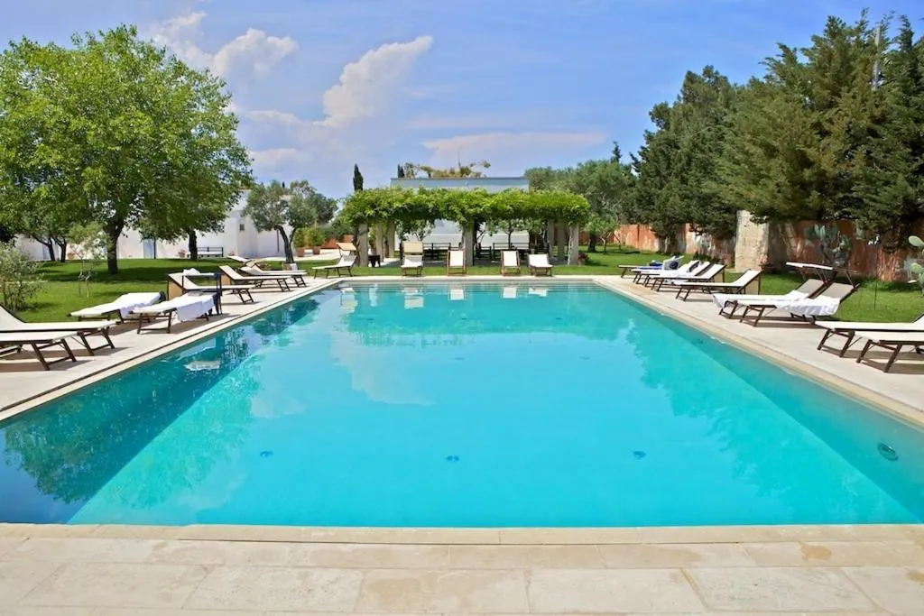 Swimming pool in Masseria Montelauro