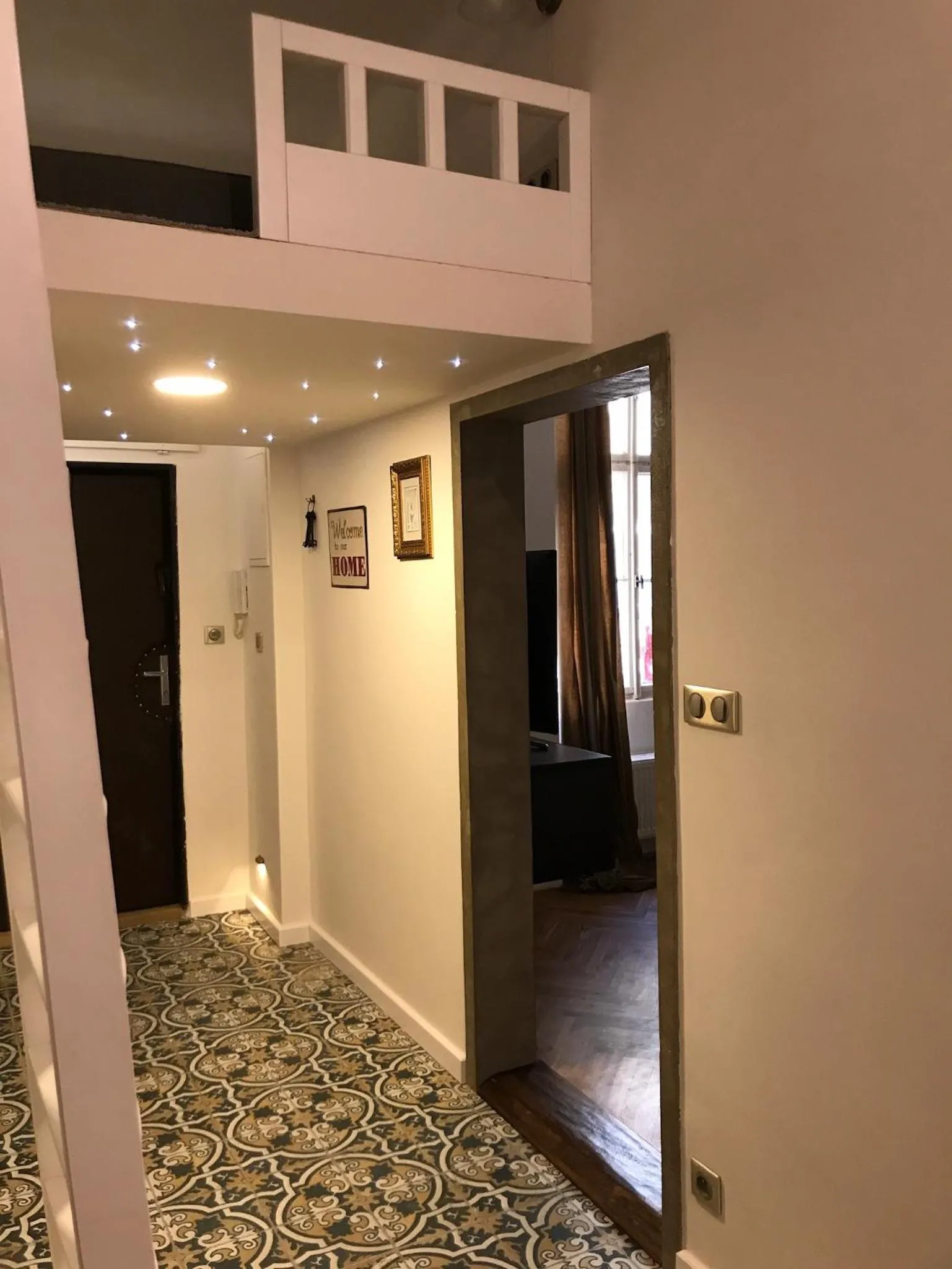 Facade/entrance in Pinkova Apartments