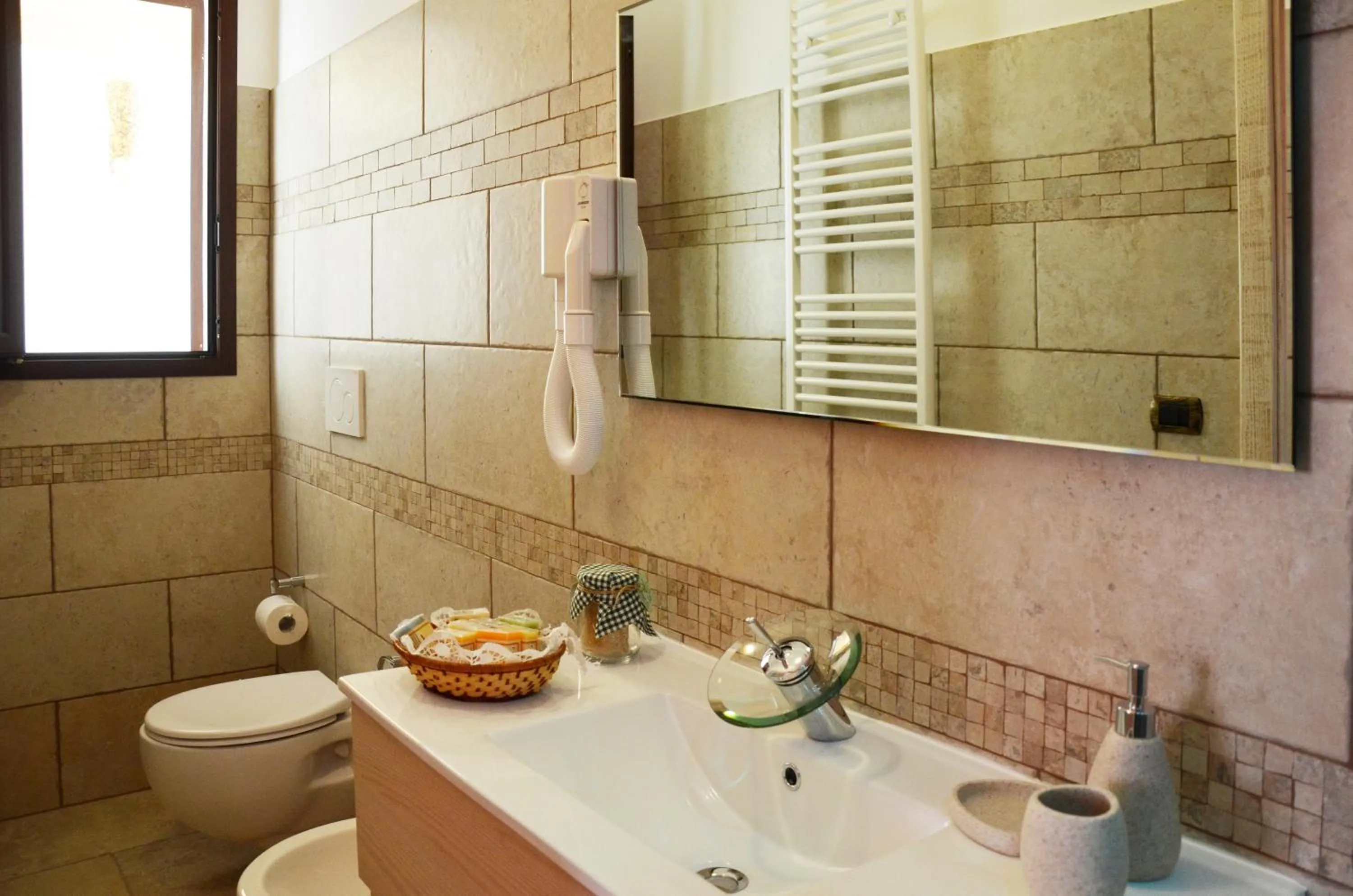 Toilet in B&B Anemos