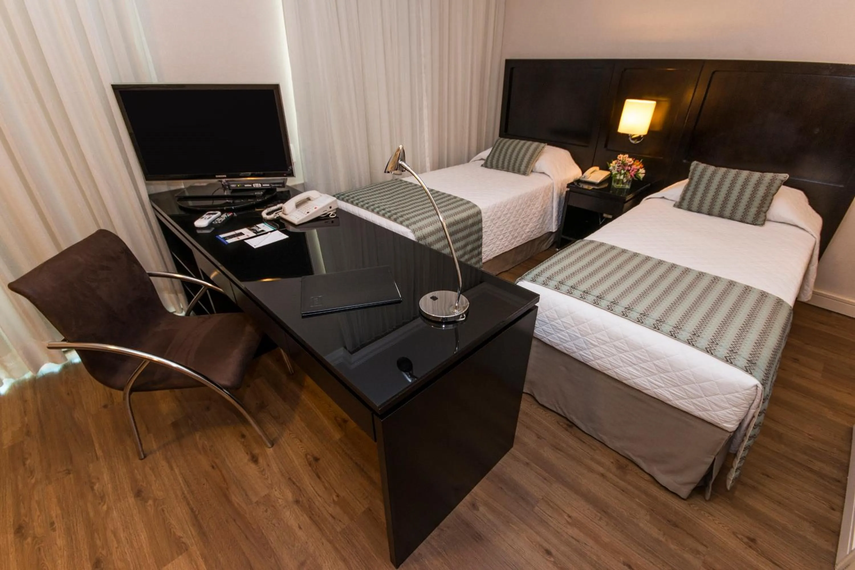 Decorative detail, Bed in Transamerica Executive Perdizes