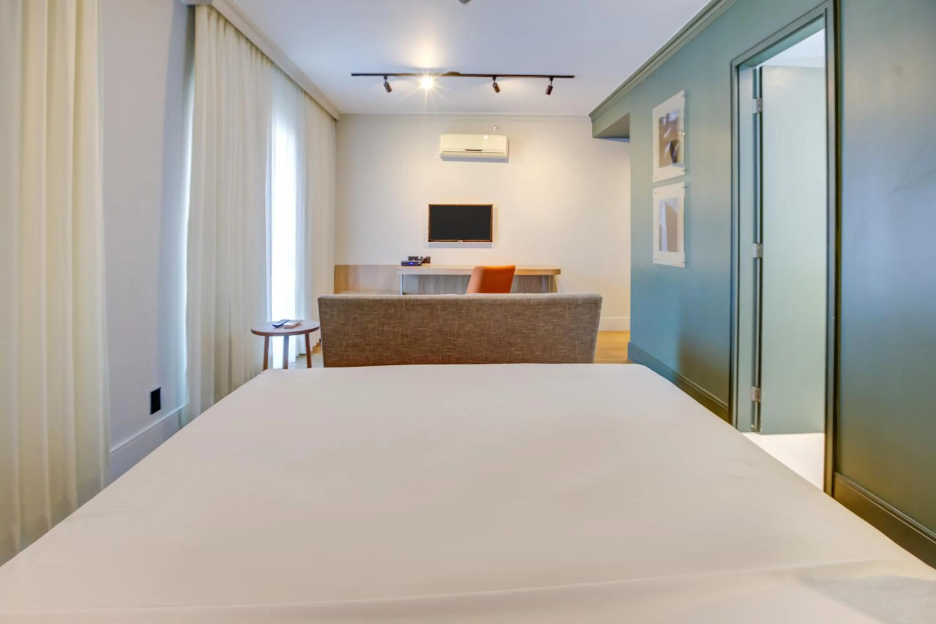 Bed in Transamerica Executive Perdizes