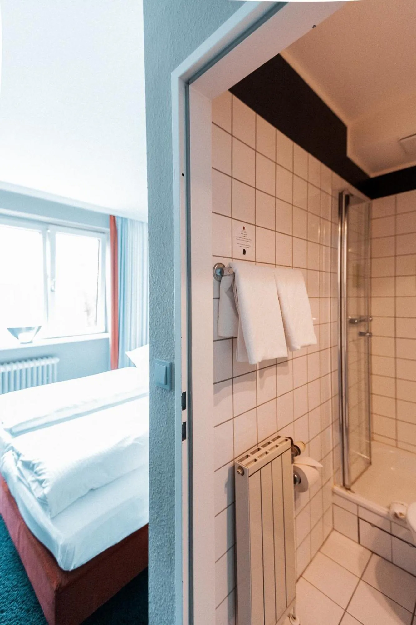 Bed in Hotel am Rothenbaum