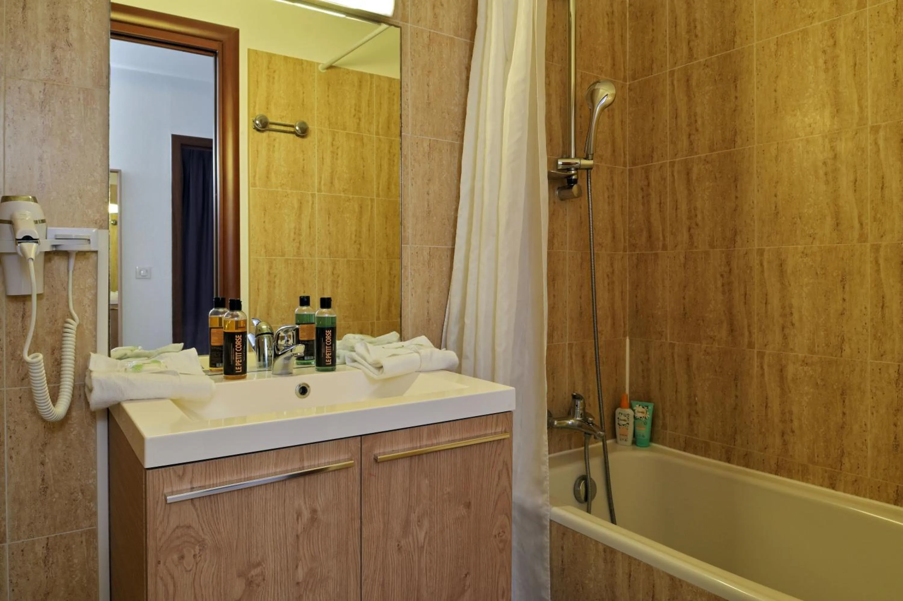 Bathroom in Résidence Les Calanques