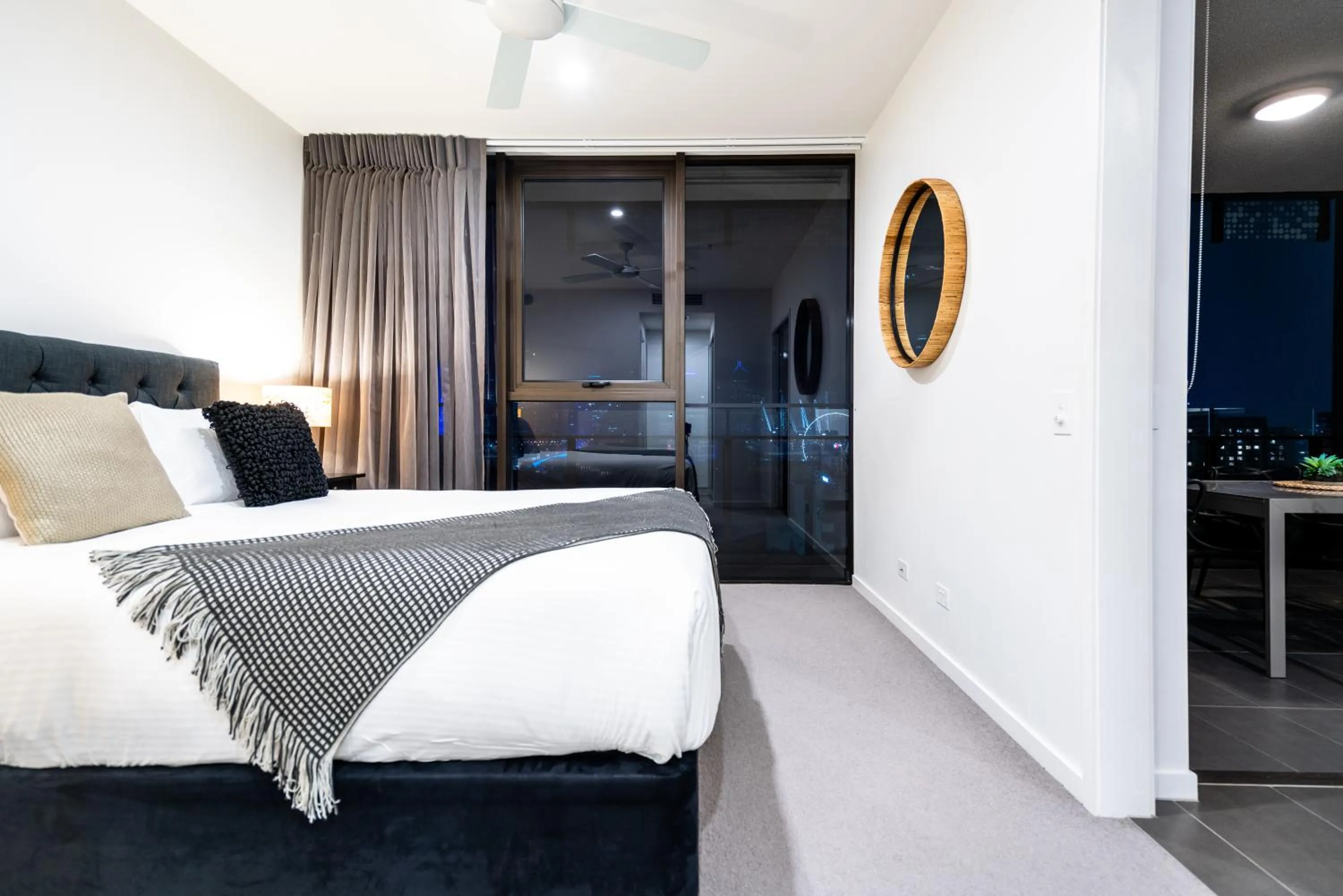 Bedroom, Bed in Opera Apartments South Brisbane