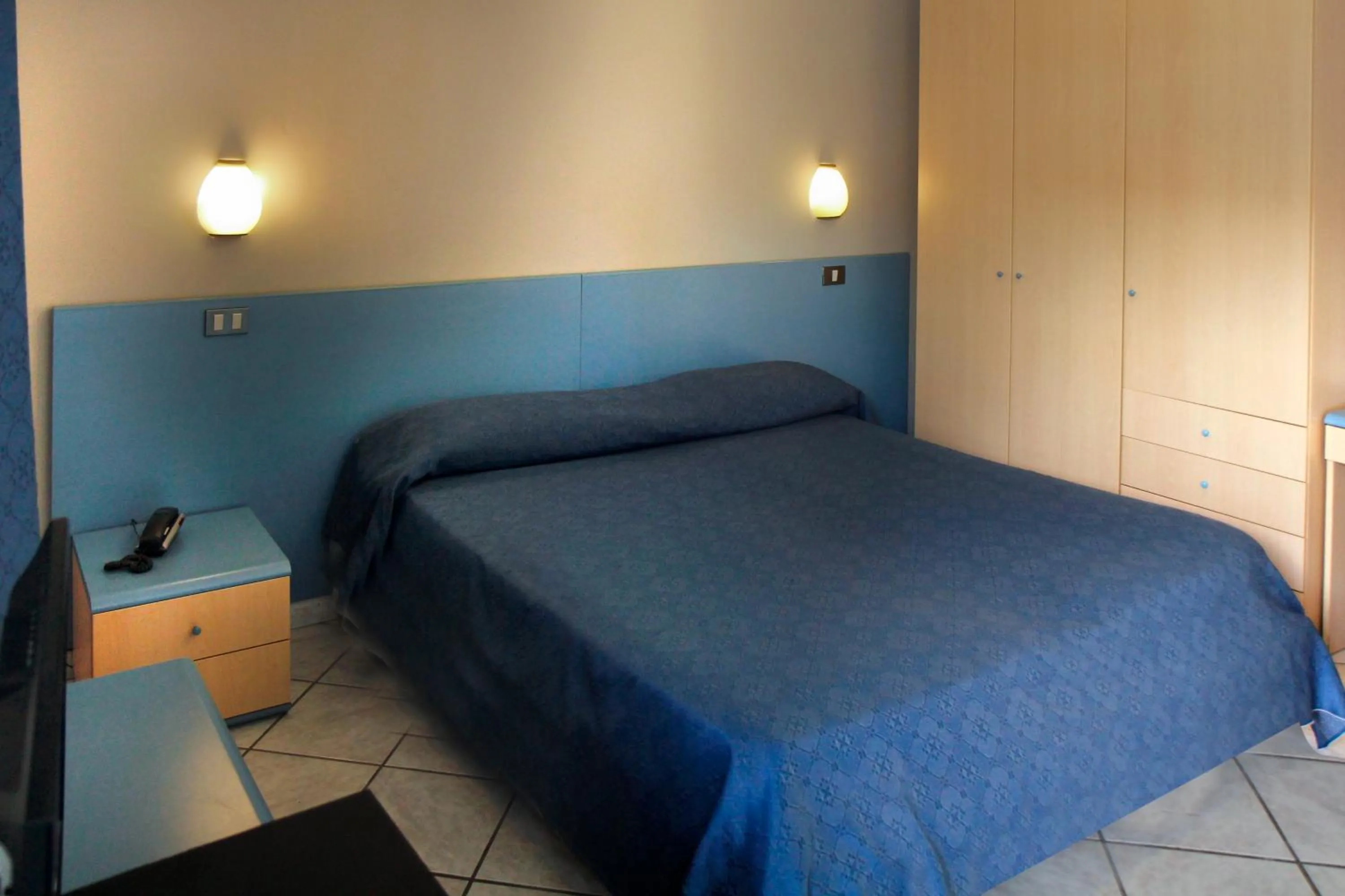 Bed in Hotel B&B Marina