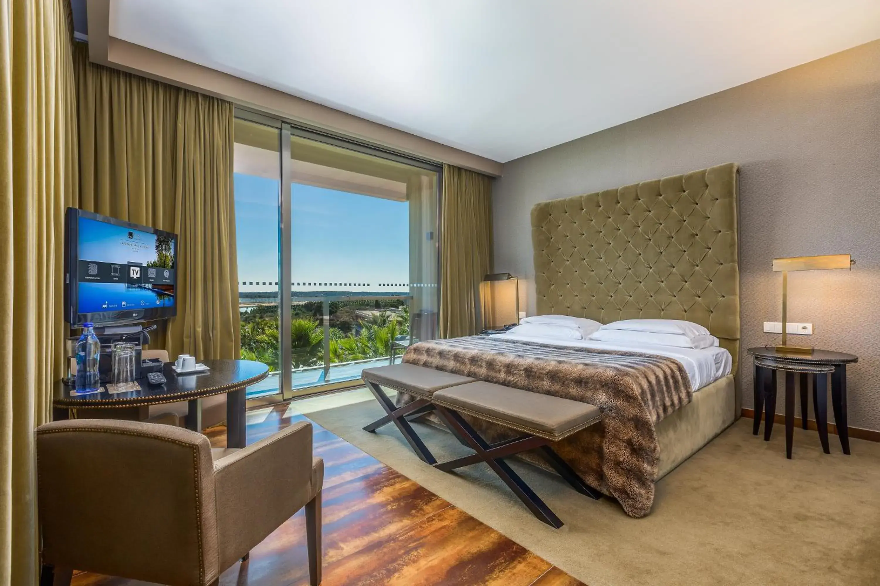 Bedroom, Bed in AP Lago Montargil - Conference & SPA Bedroom, Bed in AP Lago Montargil - Conference & SPA