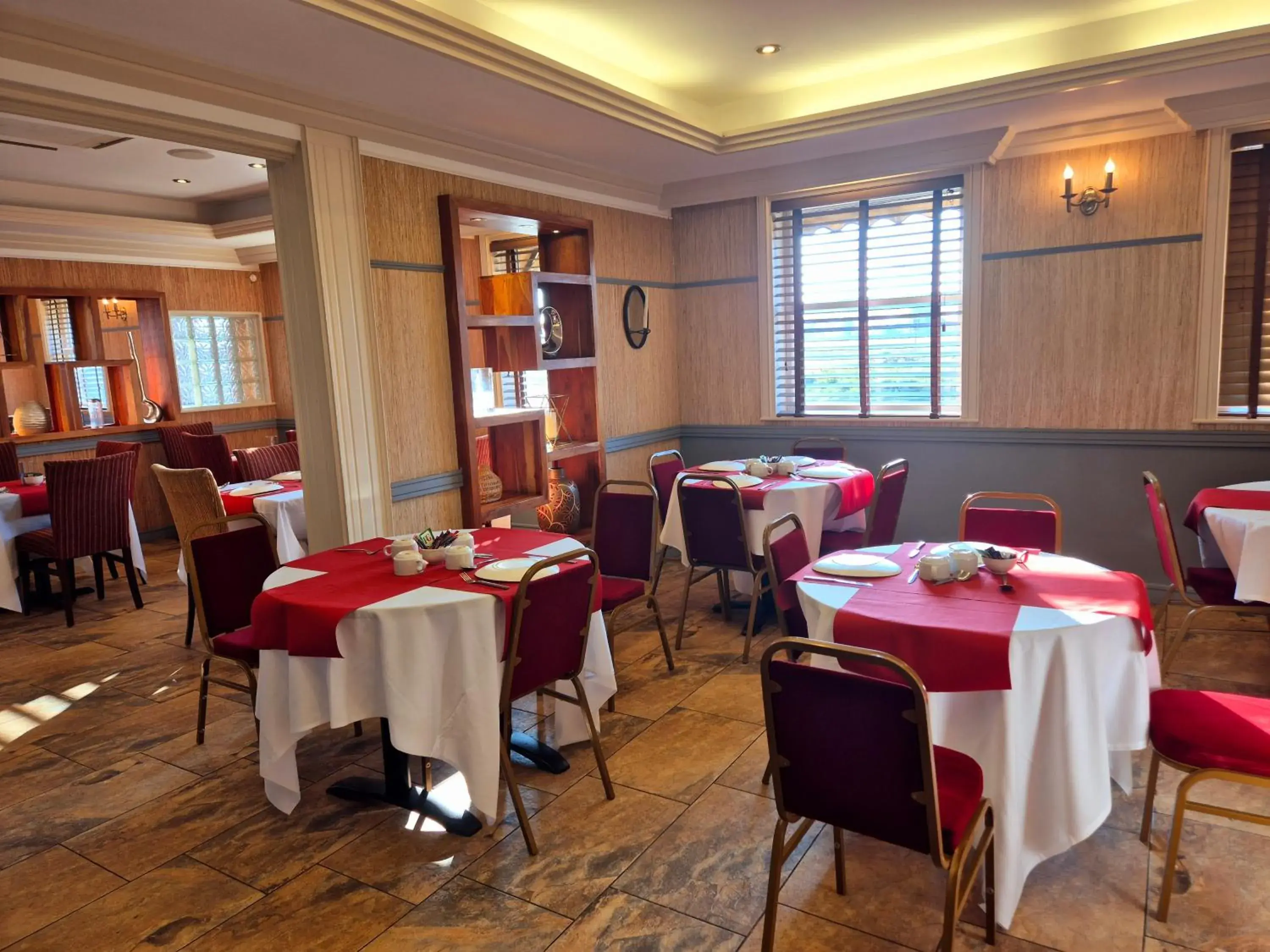 Restaurant/places to eat in Supreme Inn Boston Restaurant/places to eat in Supreme Inn Boston