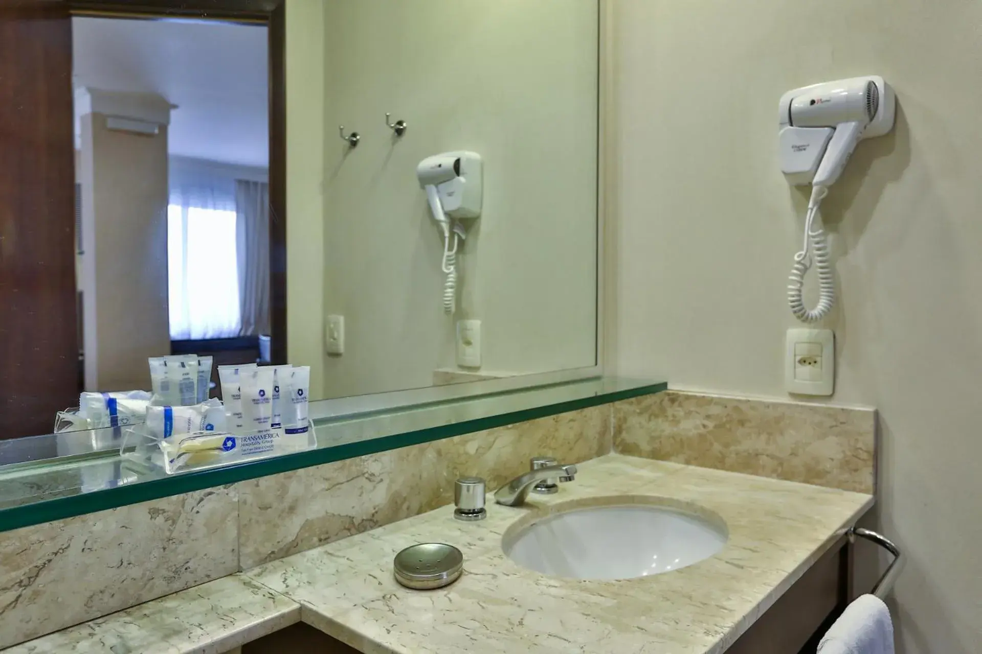 Double Room with Private External Bathroom in Transamerica Prime International Plaza (Paulista) Double Room with Private External Bathroom in Transamerica Prime International Plaza (Paulista)