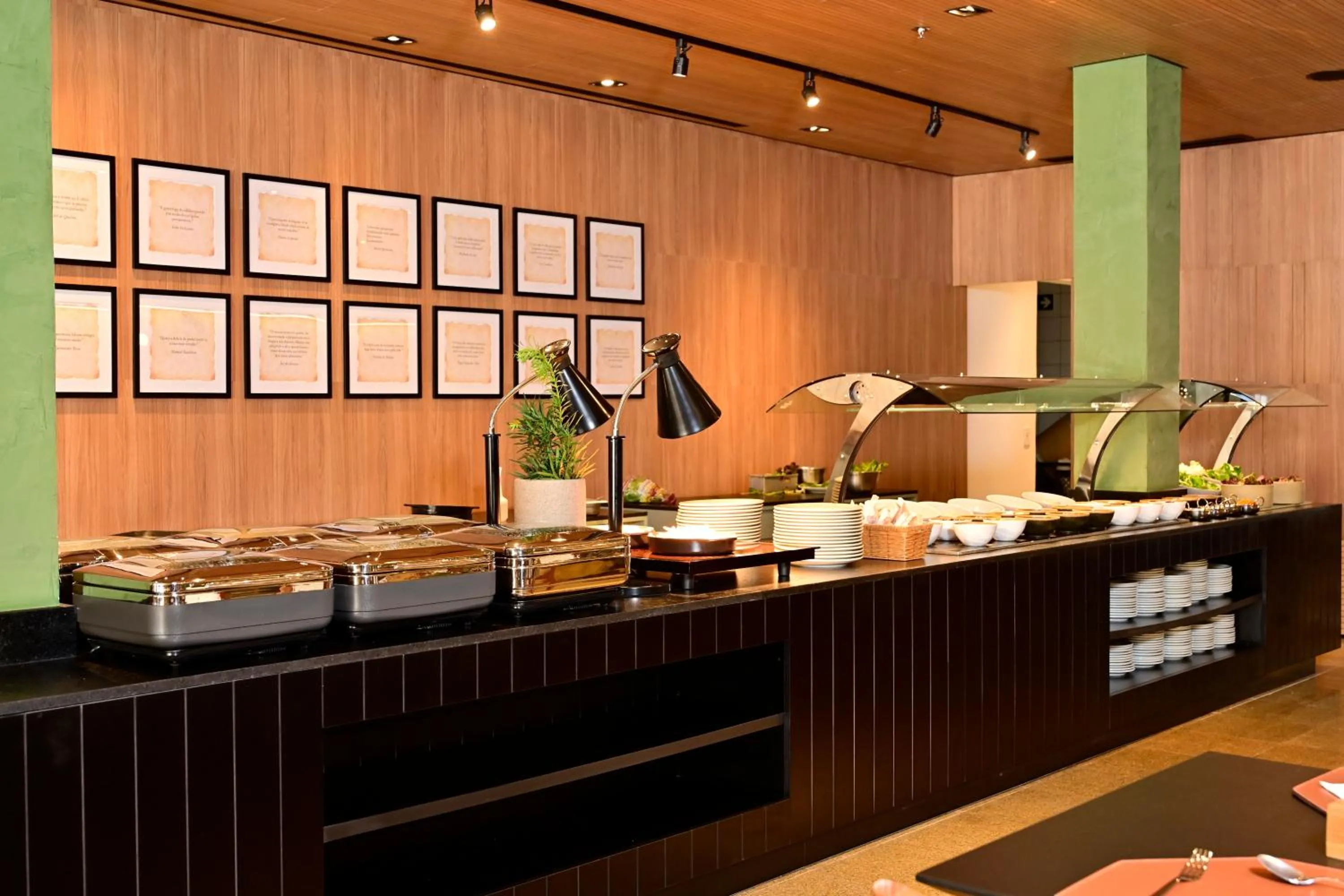 Restaurant/places to eat in Transamerica Prime International Plaza (Paulista)