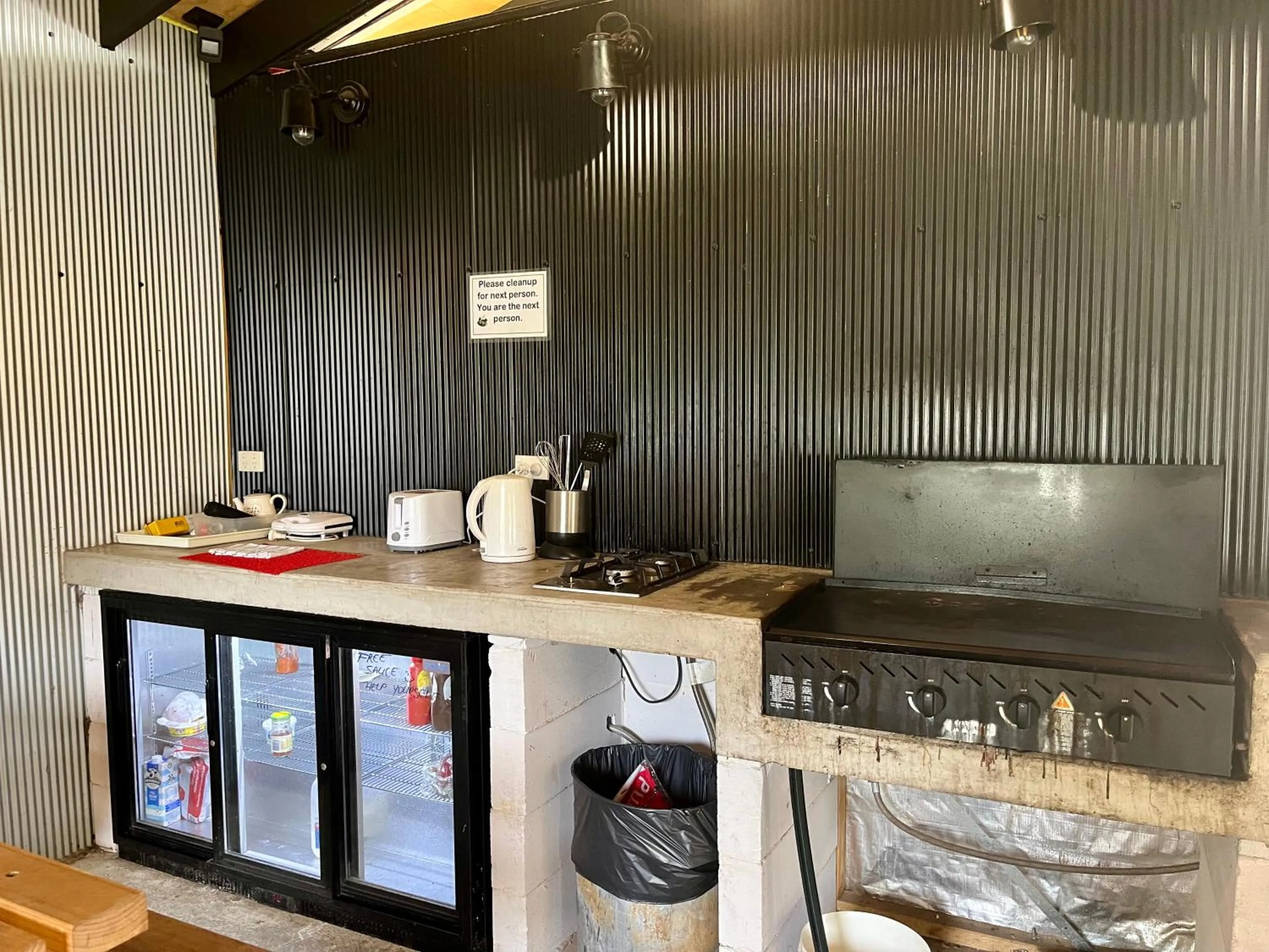 kitchen in Jenolan Holiday Park Oberon