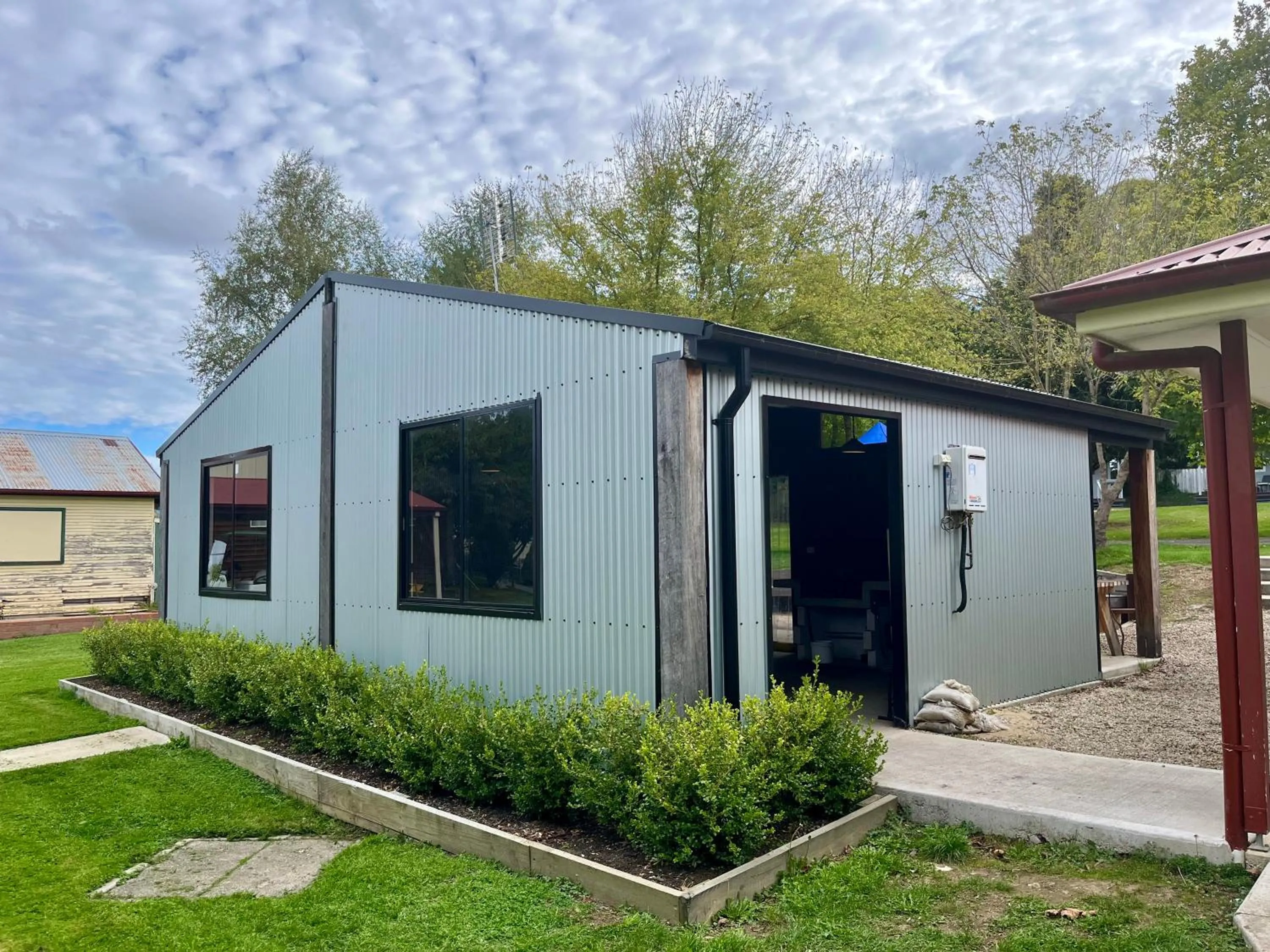 Property building in Jenolan Holiday Park Oberon