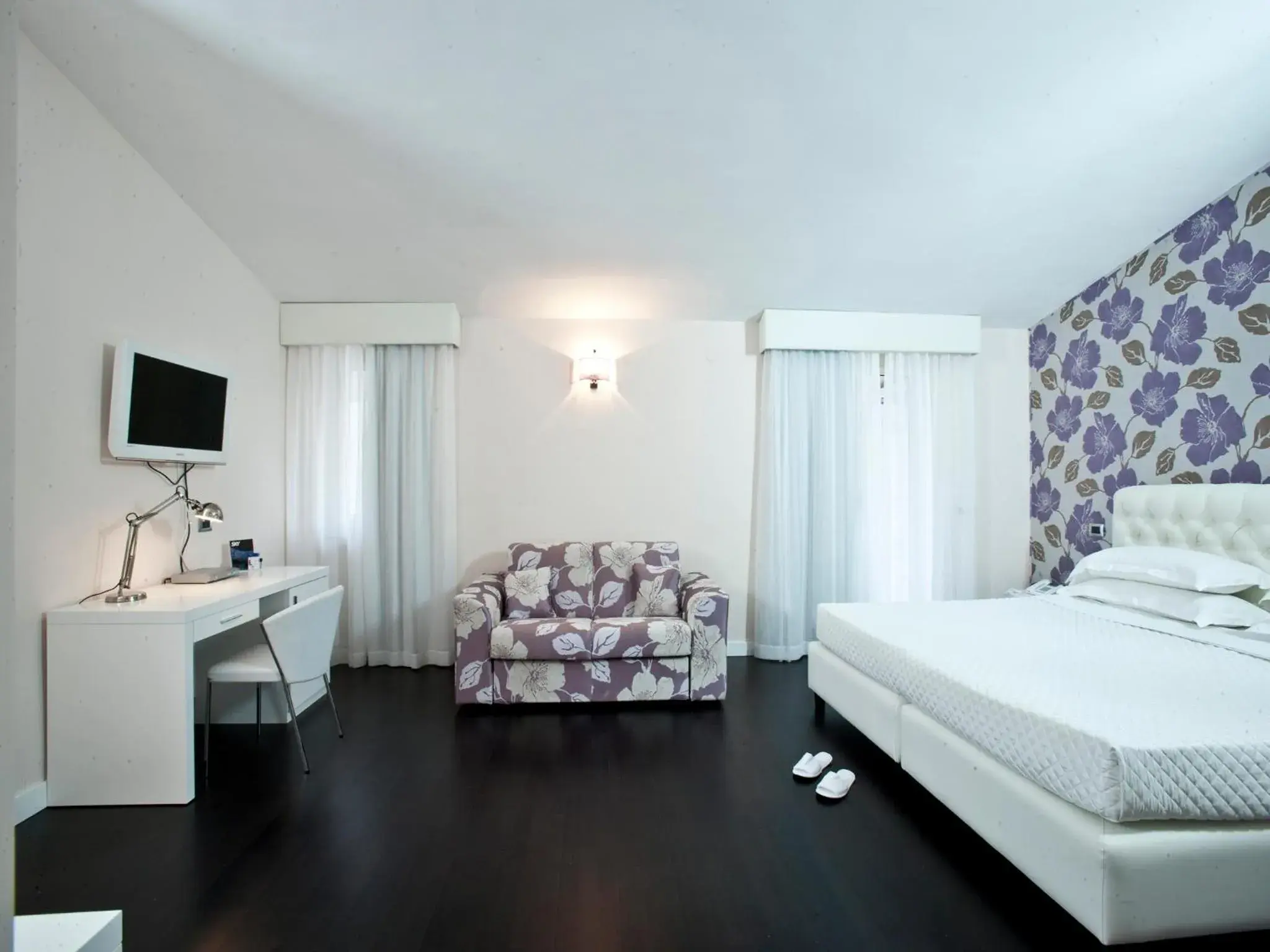 Junior Suite - single occupancy in Hotel Bruman Junior Suite - single occupancy in Hotel Bruman