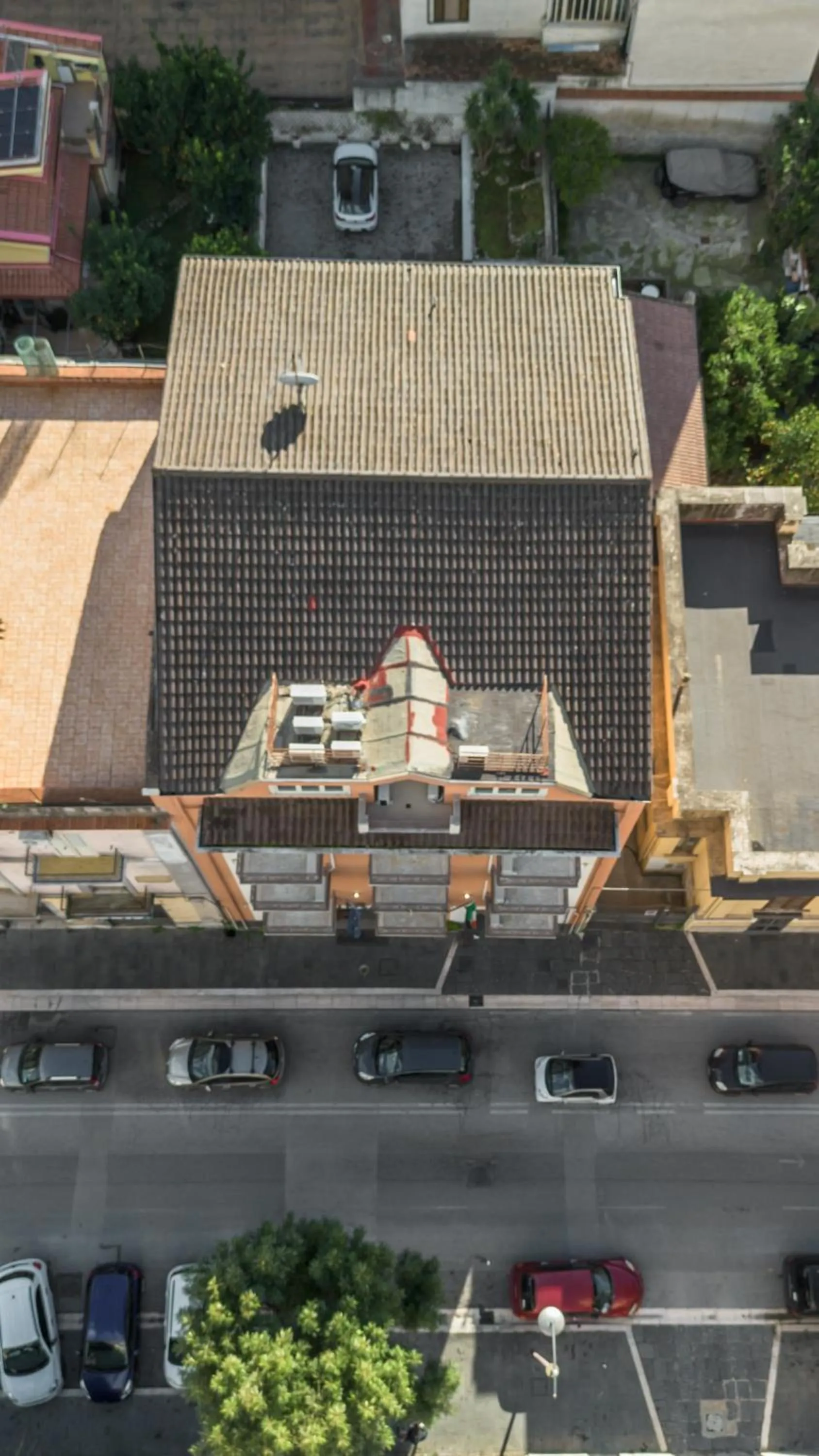 Property building in Hotel Bruman