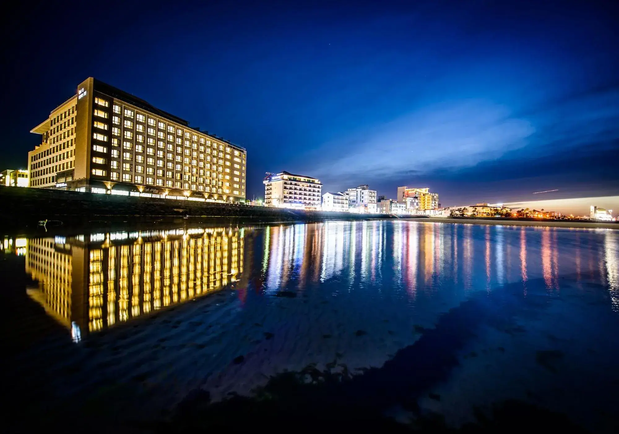 Property building in Utop Ubless Hotel Jeju Property building in Utop Ubless Hotel Jeju