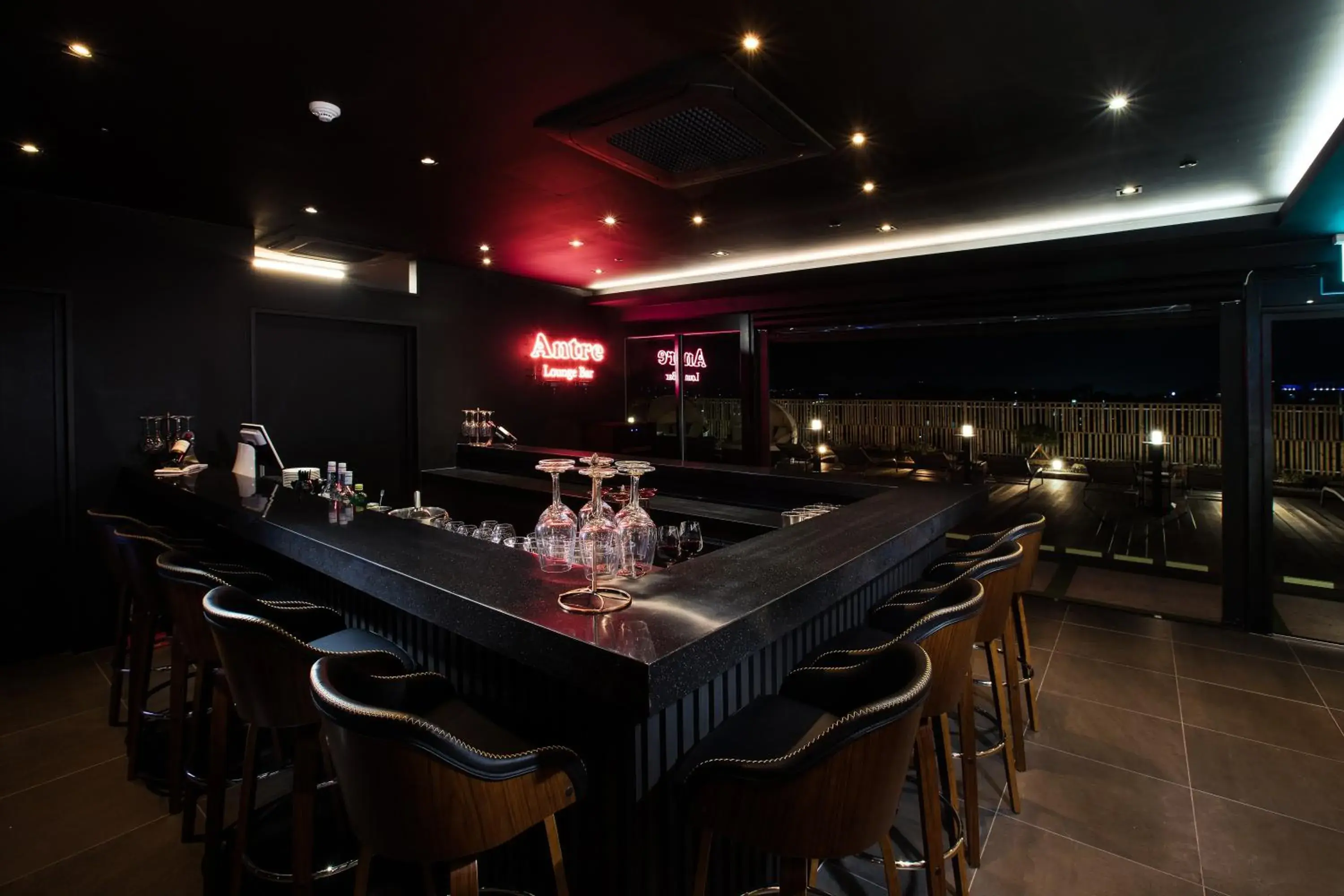 Lounge or bar in Utop Ubless Hotel Jeju Lounge or bar in Utop Ubless Hotel Jeju