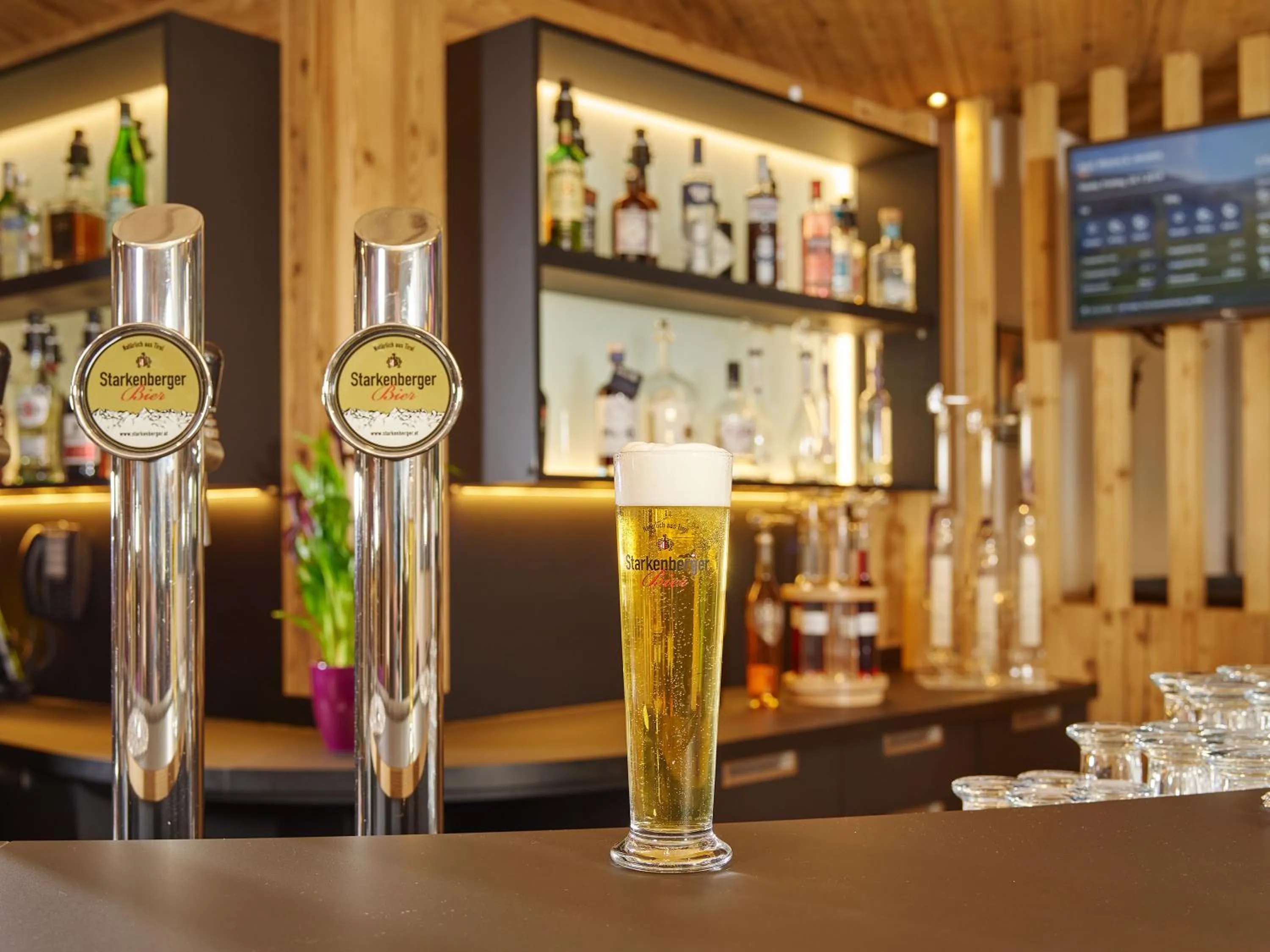 Lounge or bar in Hotel Gundolf