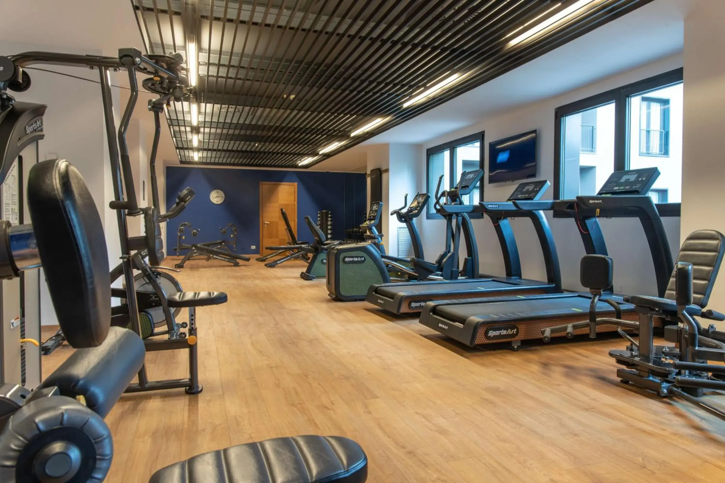 Fitness centre/facilities in Radisson Blu Hotel Milan Fitness centre/facilities in Radisson Blu Hotel Milan