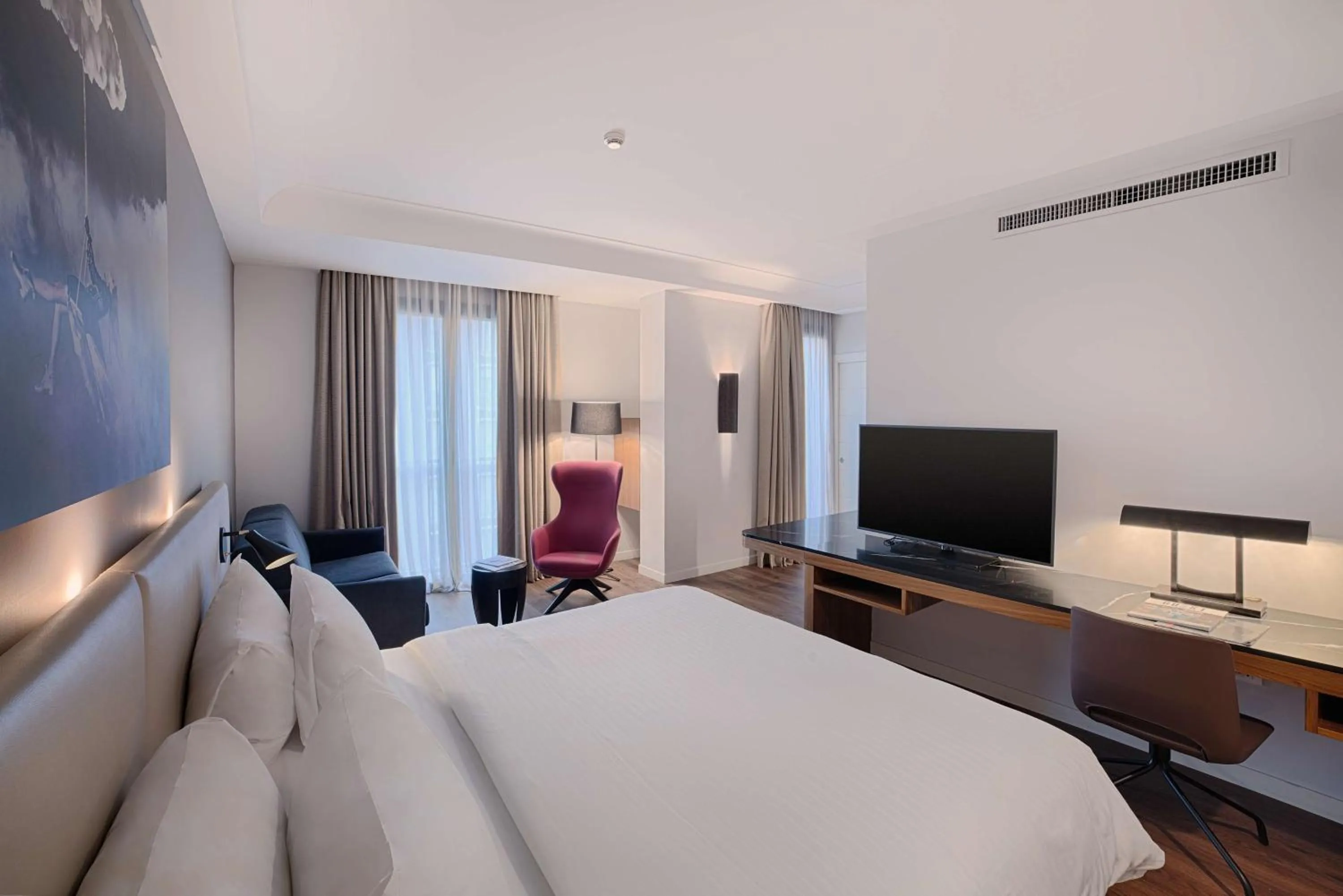 Photo of the whole room, Bed in Radisson Blu Hotel Milan