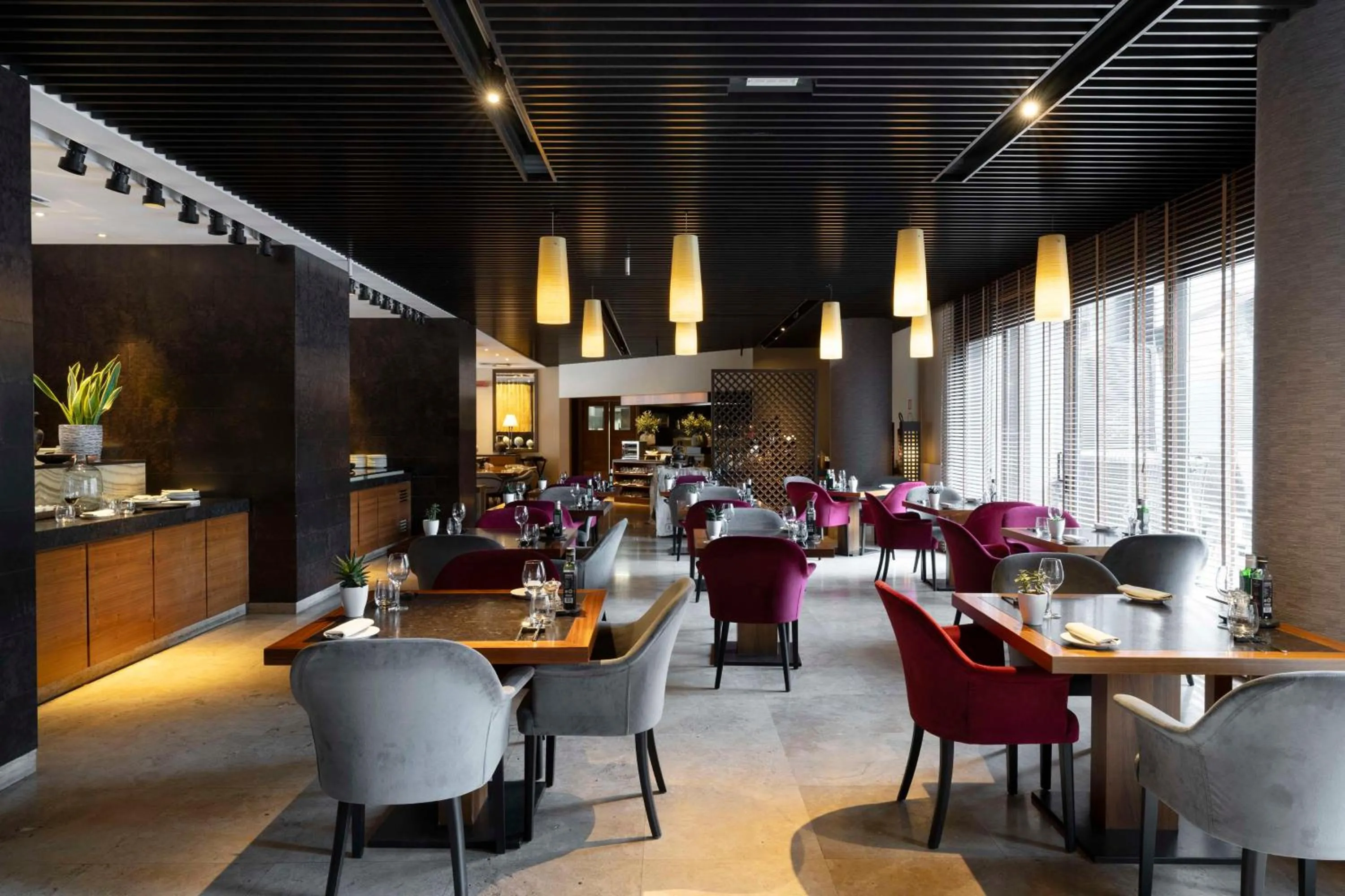 Restaurant/places to eat in Radisson Blu Hotel Milan
