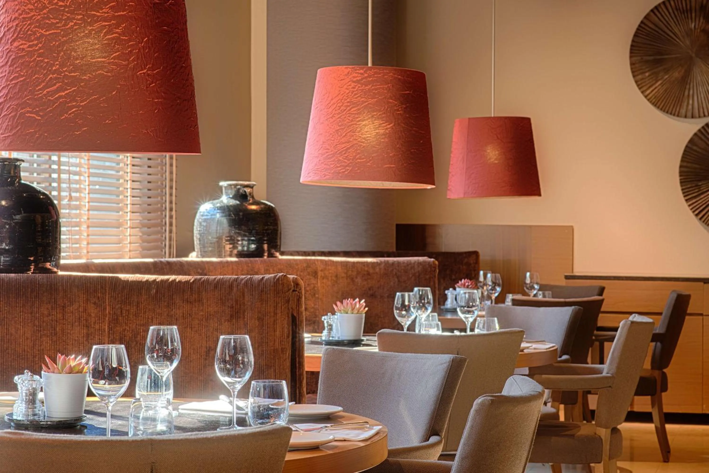 Restaurant/places to eat in Radisson Blu Hotel Milan