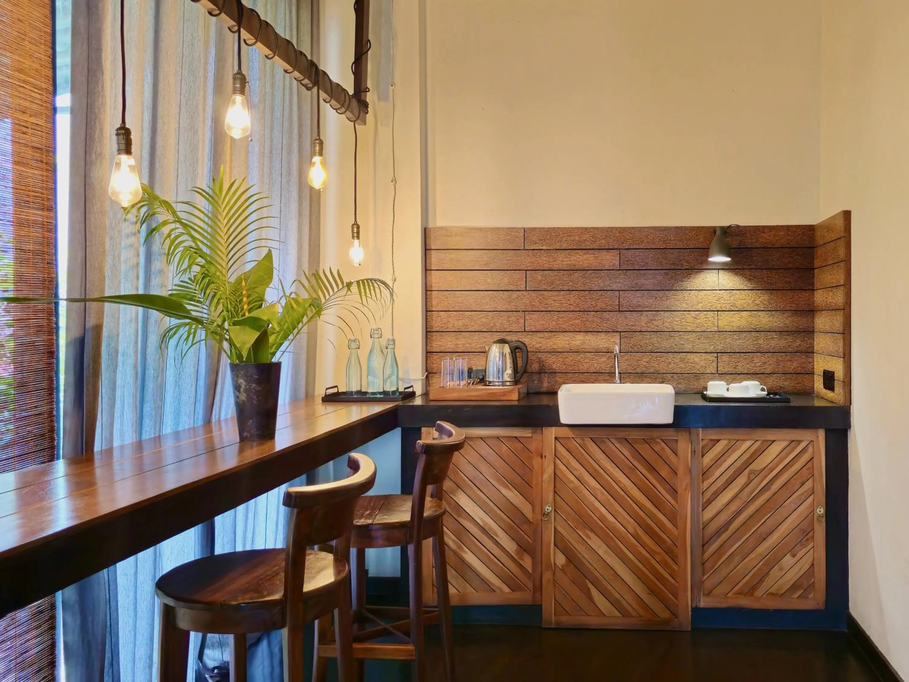 Kitchen or kitchenette in Lankavatara Ocean Retreat & Spa