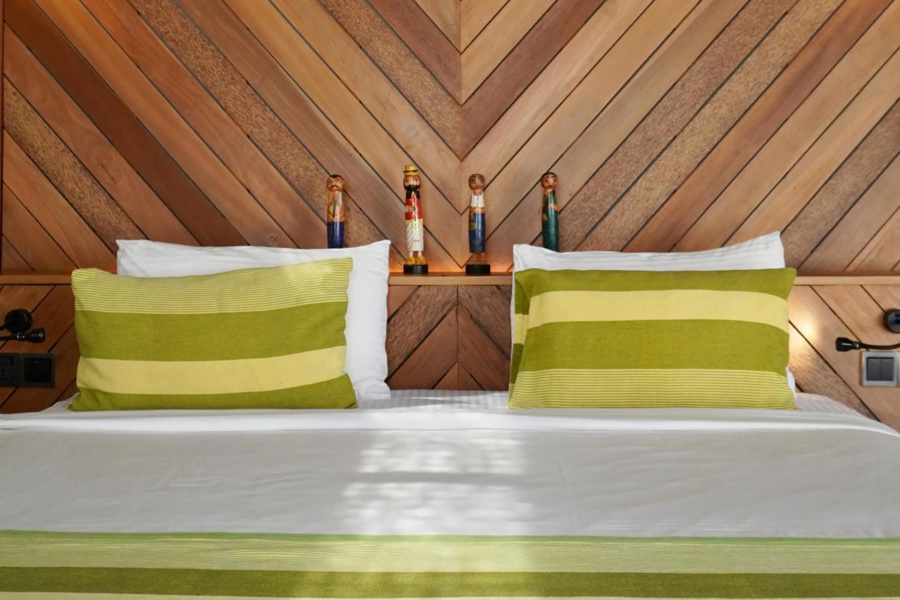 Bed in Lankavatara Ocean Retreat & Spa