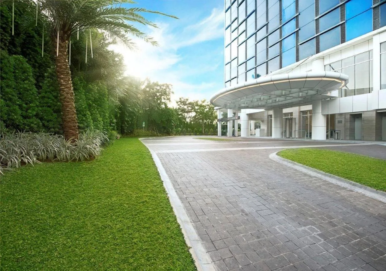 Facade/entrance in Oakwood Suites La Maison Jakarta