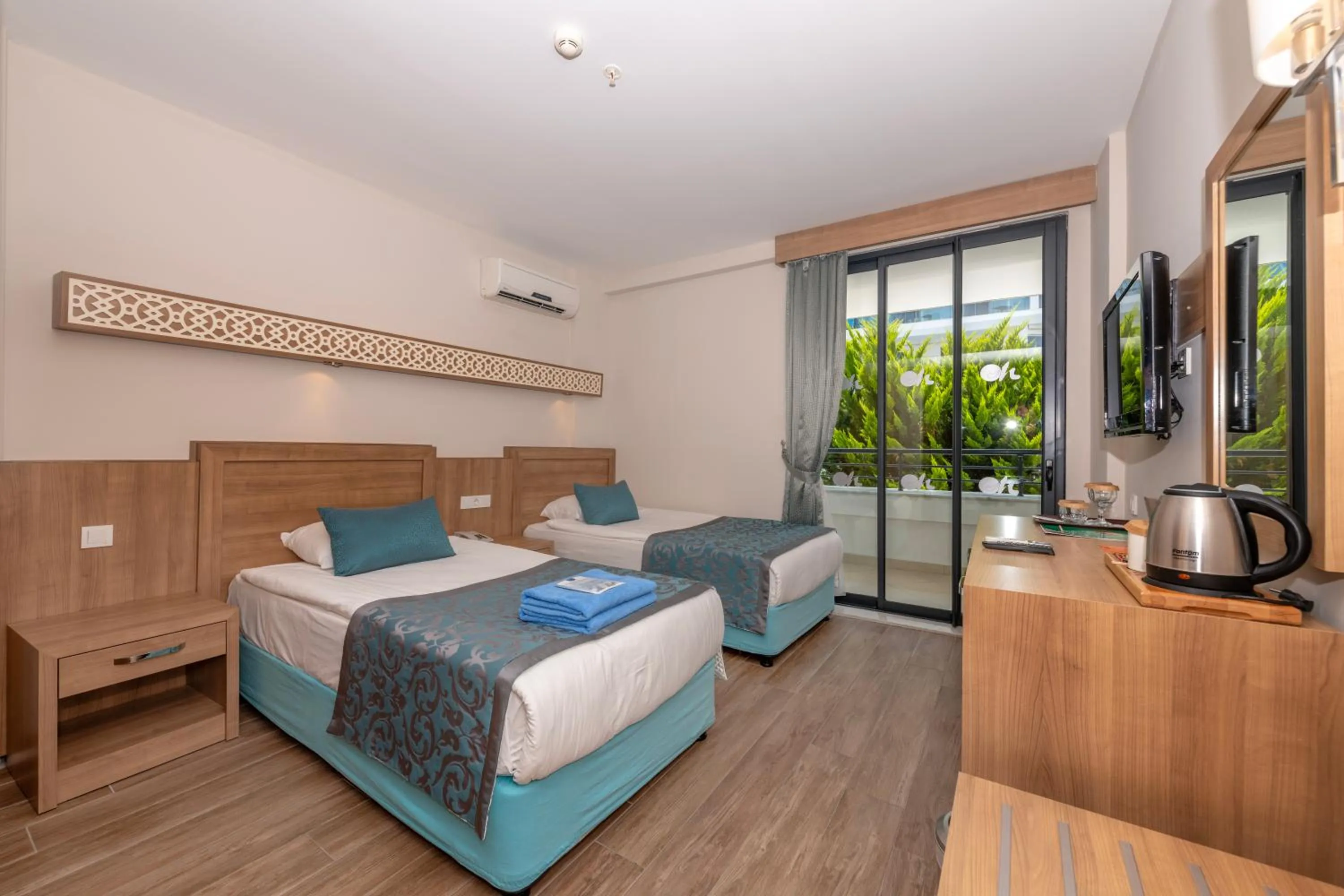 Bed in Meryan Hotel - Ultra All Inclusive