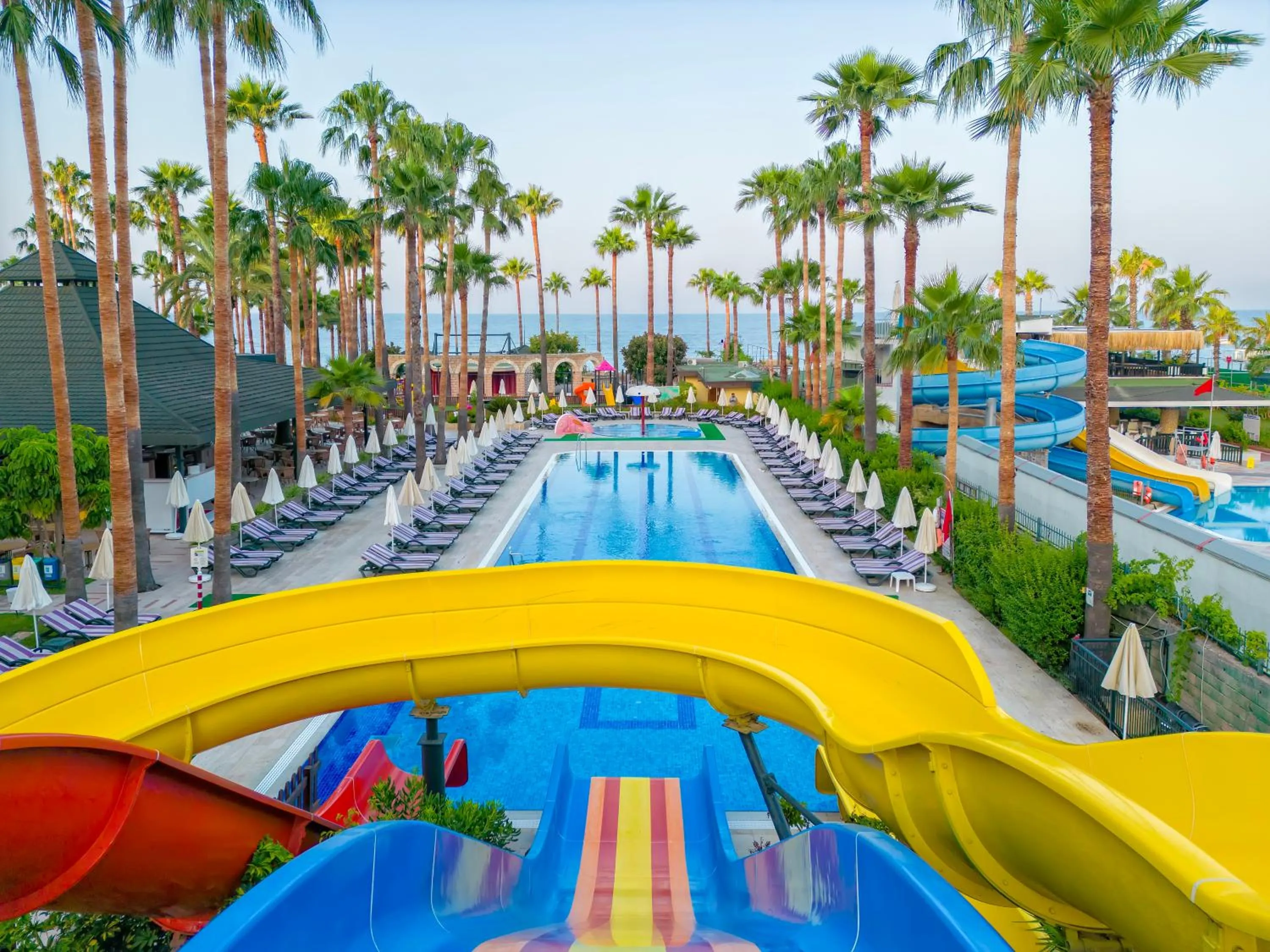 Swimming pool in Meryan Hotel - Ultra All Inclusive