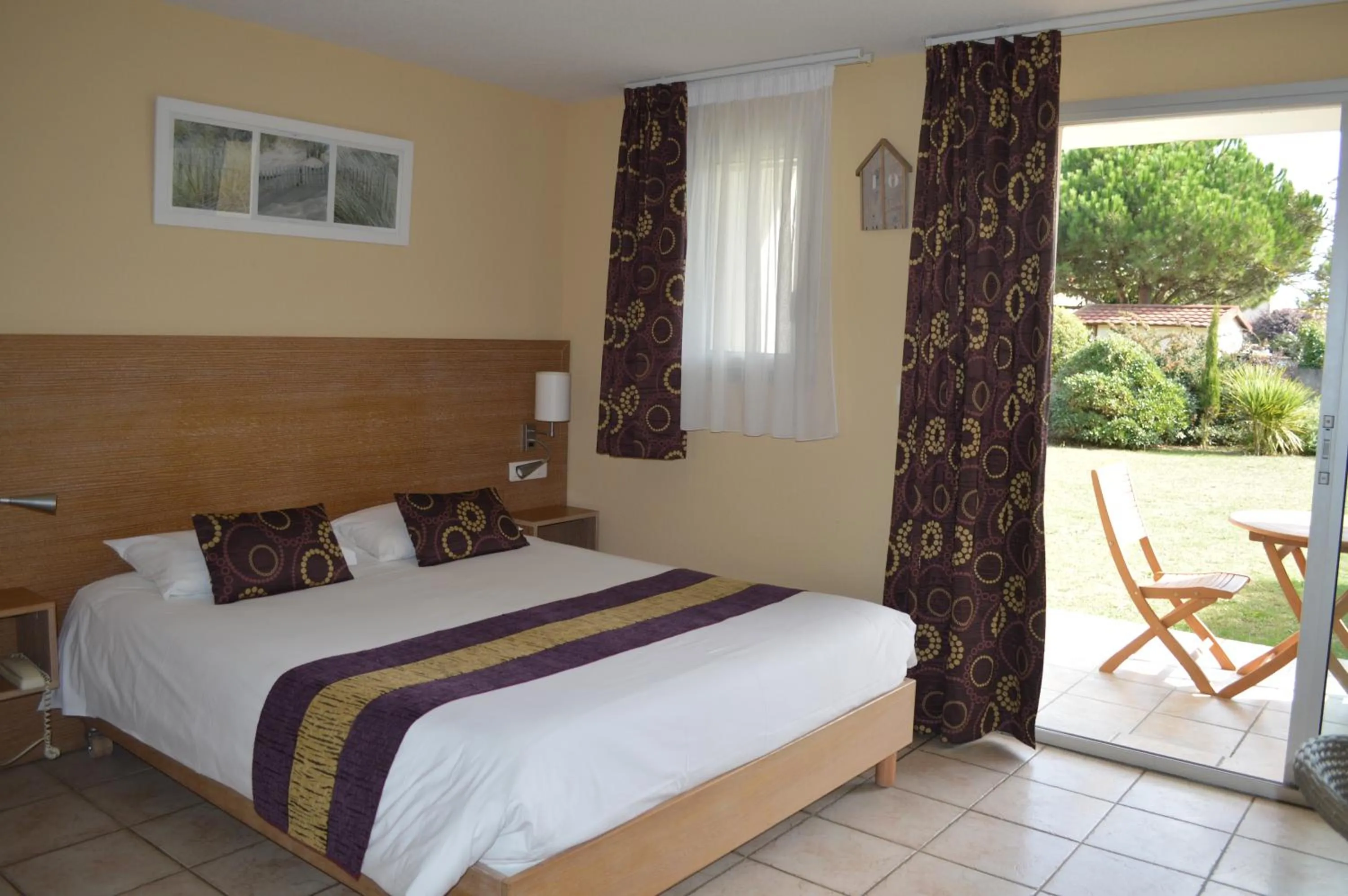 Day, Bed in Hotel L'Oceane