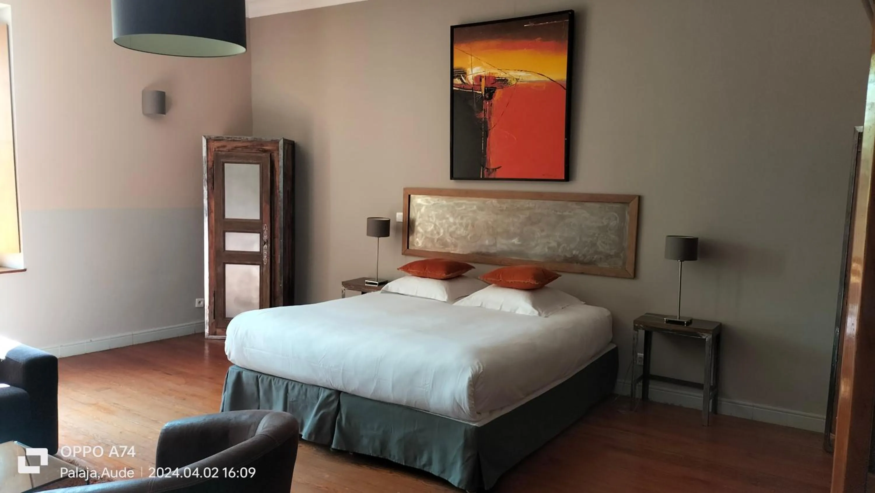 Bed in Logis Hôtel Château De Palaja