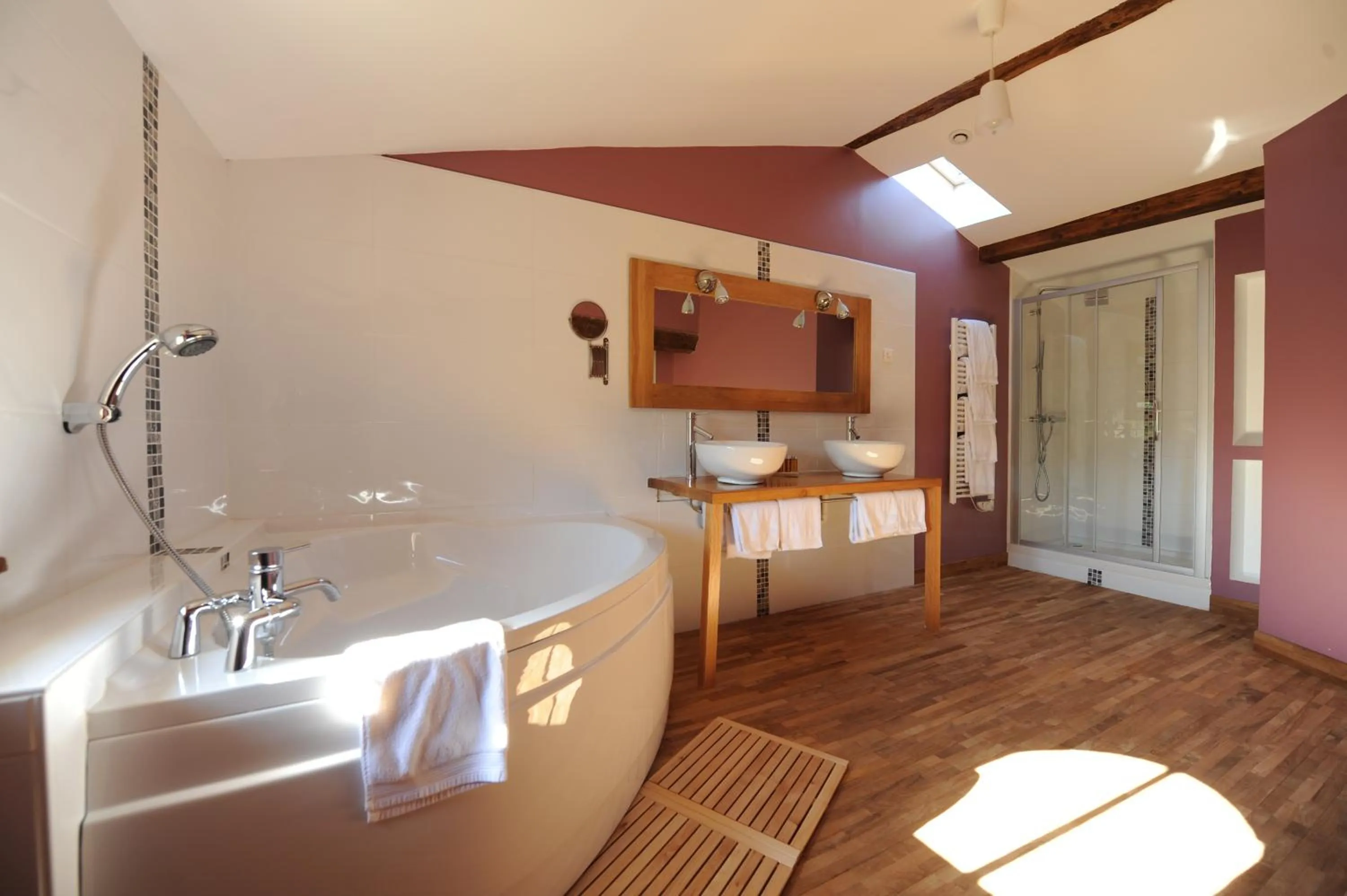 Bathroom, Bed in Logis Hôtel Château De Palaja
