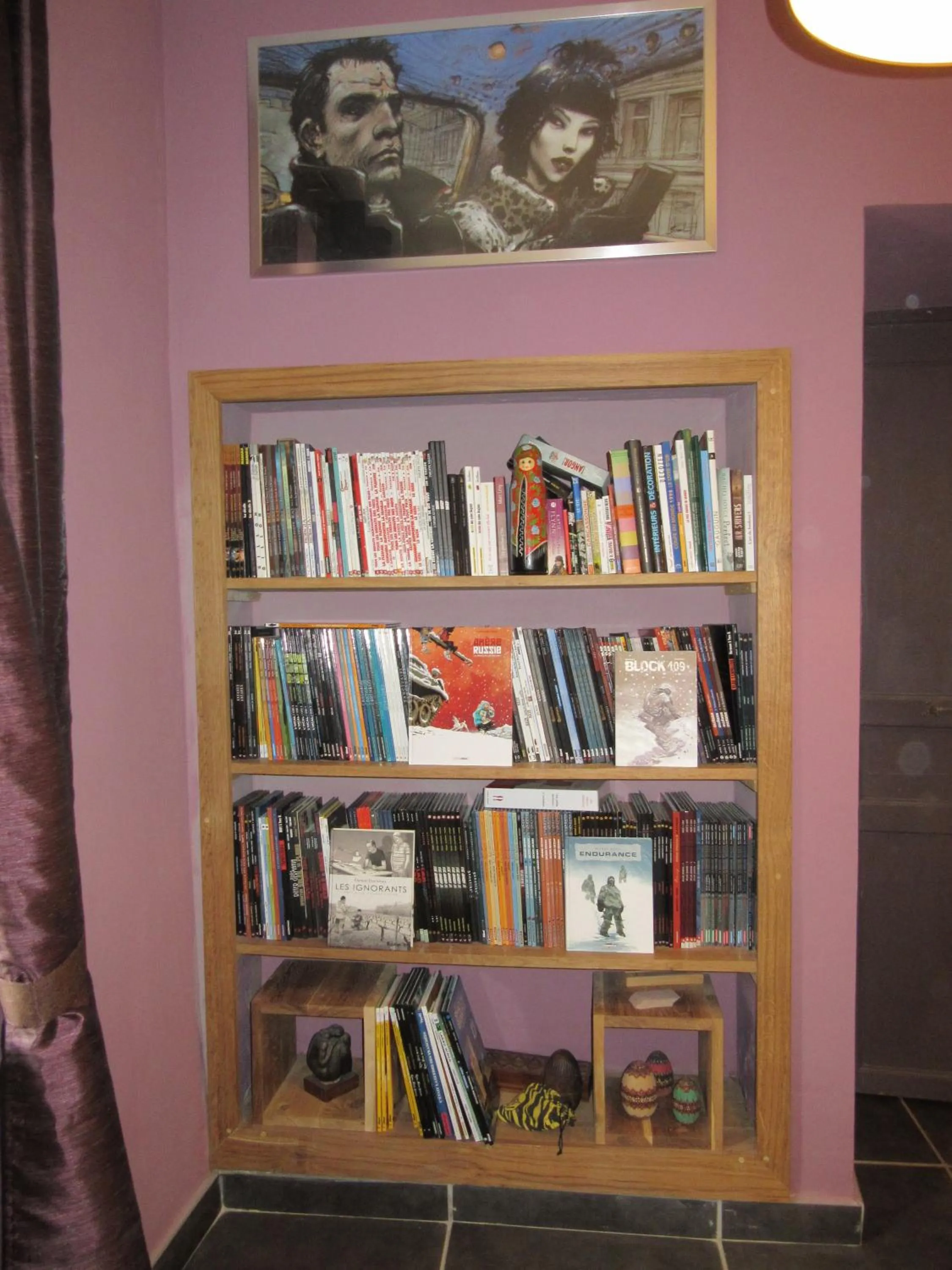 Communal lounge/ TV room in Logis Hôtel Château De Palaja