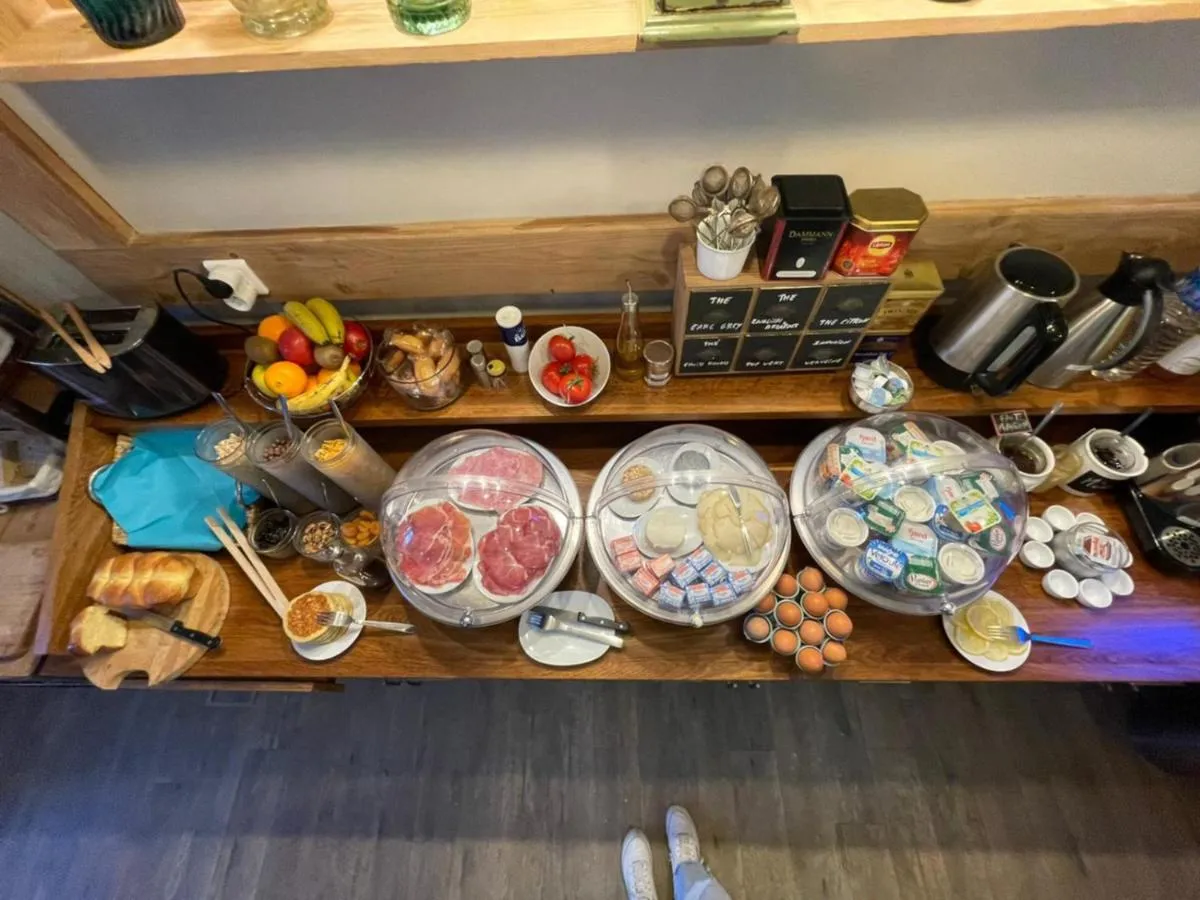 Coffee/tea facilities in Logis Hôtel Château De Palaja