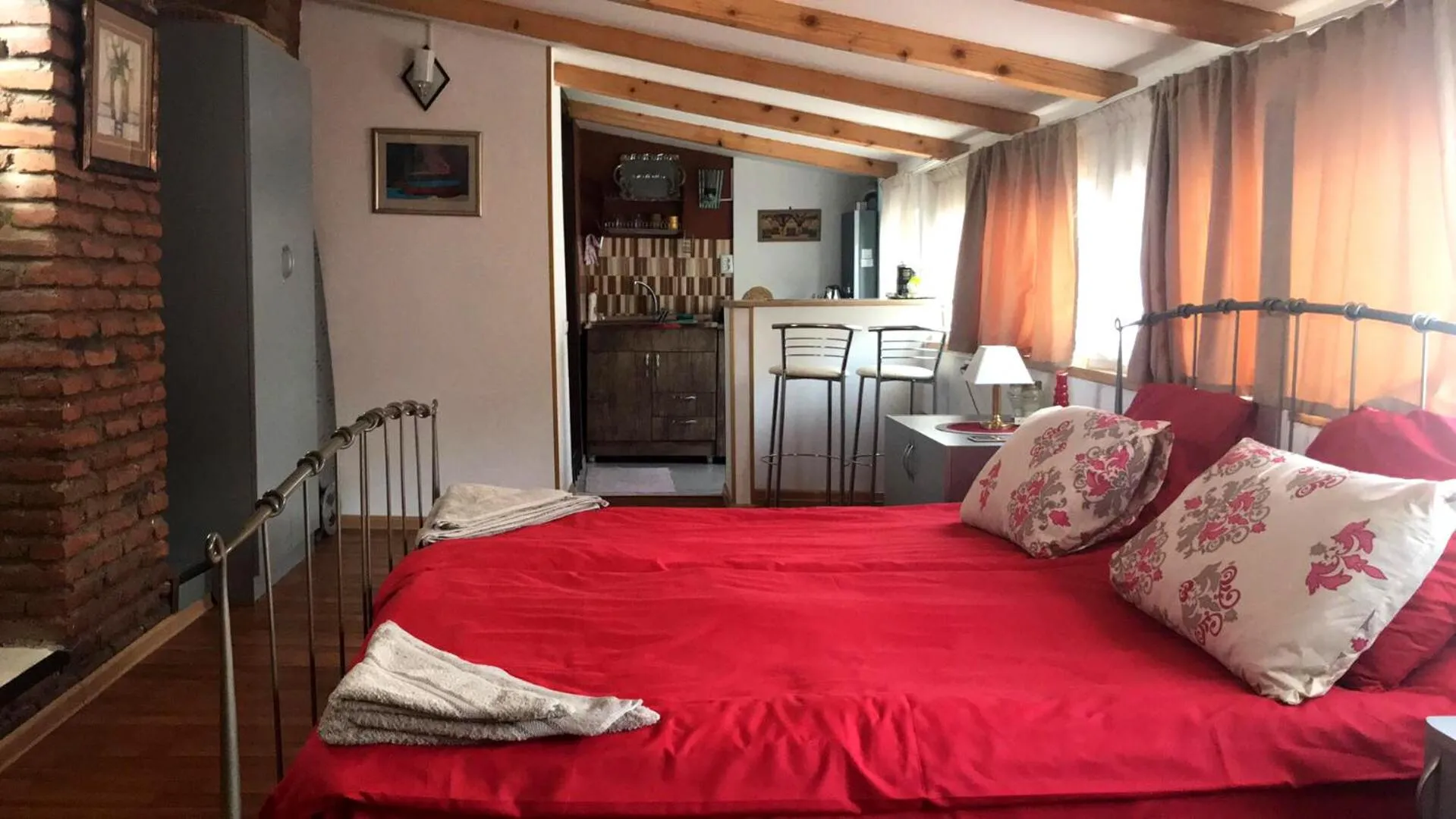 Bed in Historic Apartments "1868 Tbilisi" Best Location