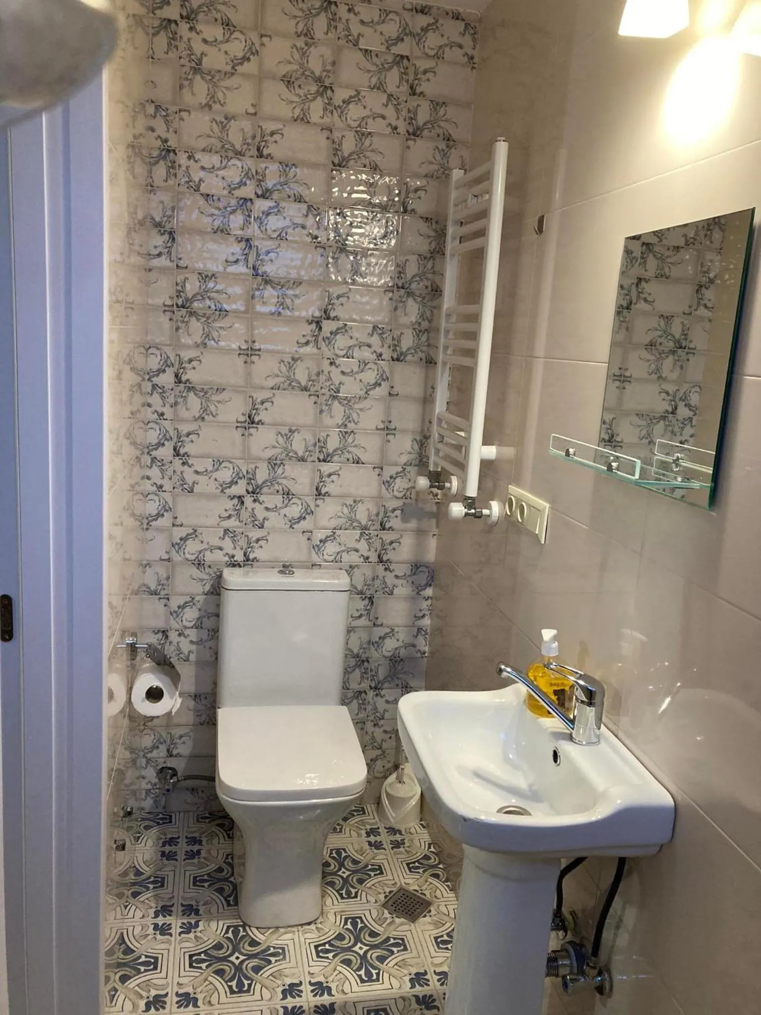 Shower in Historic Apartments "1868 Tbilisi" Best Location
