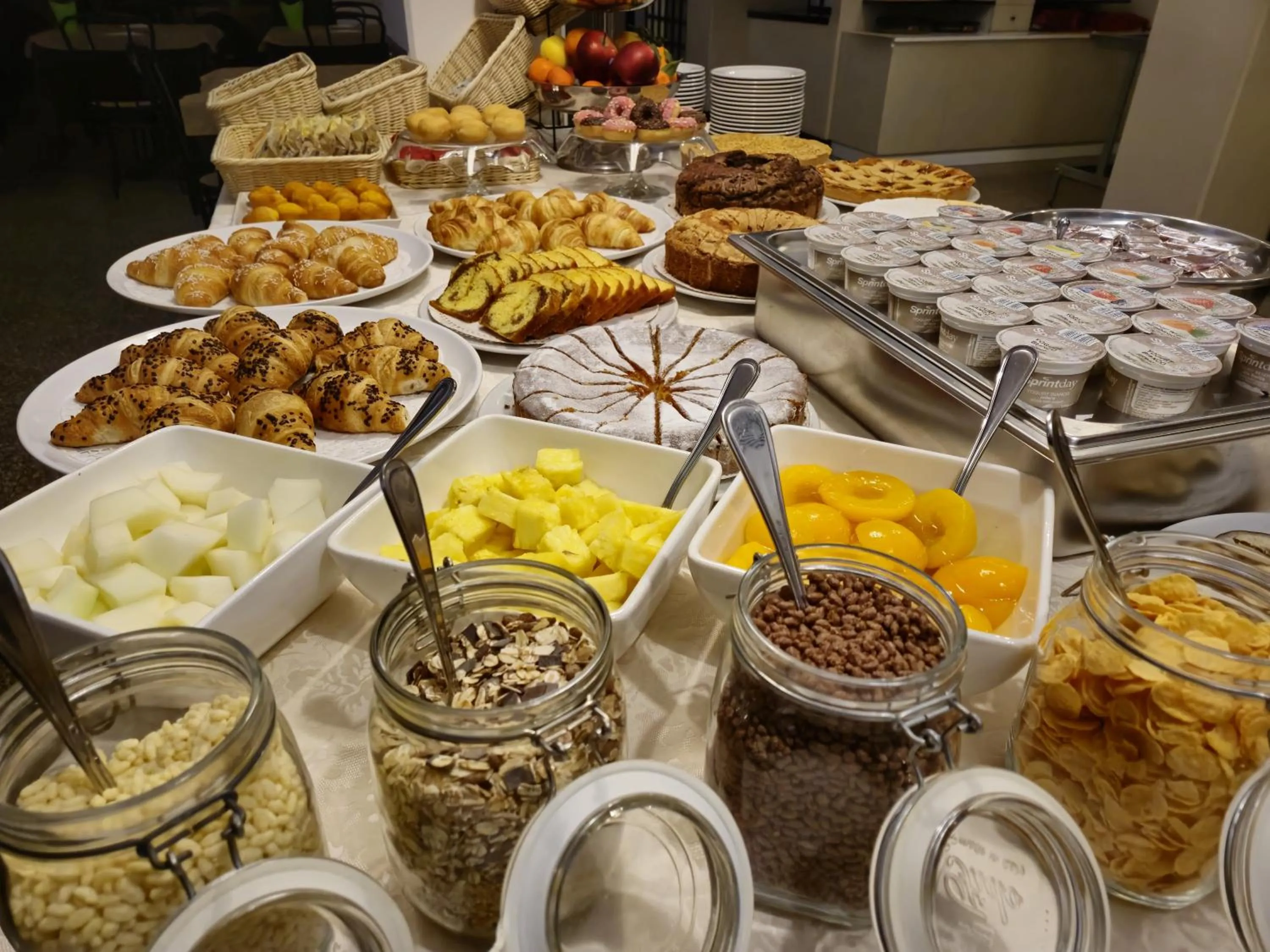 Breakfast in Hotel Junior