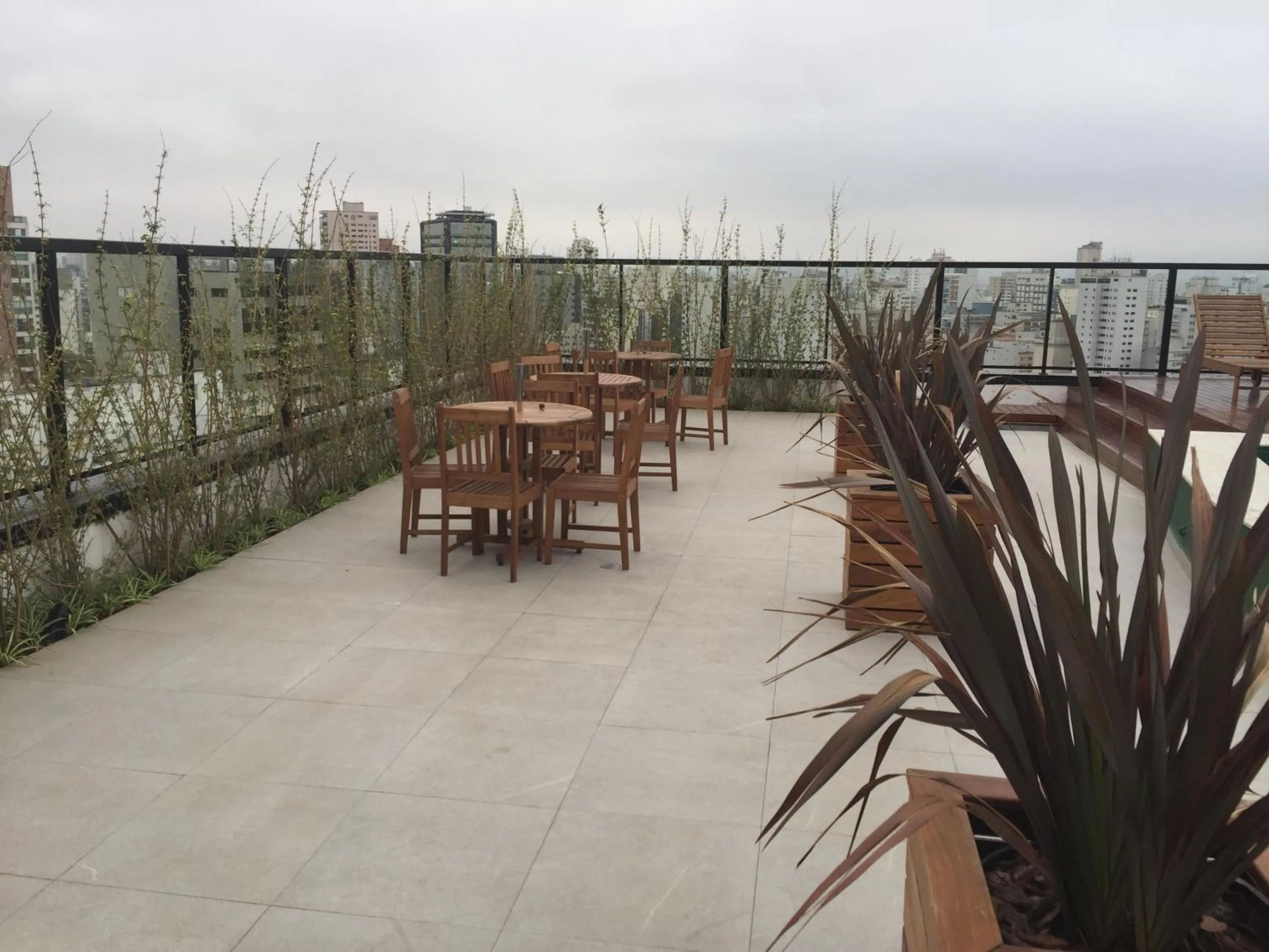 Roof Top Bela Cintra Residence