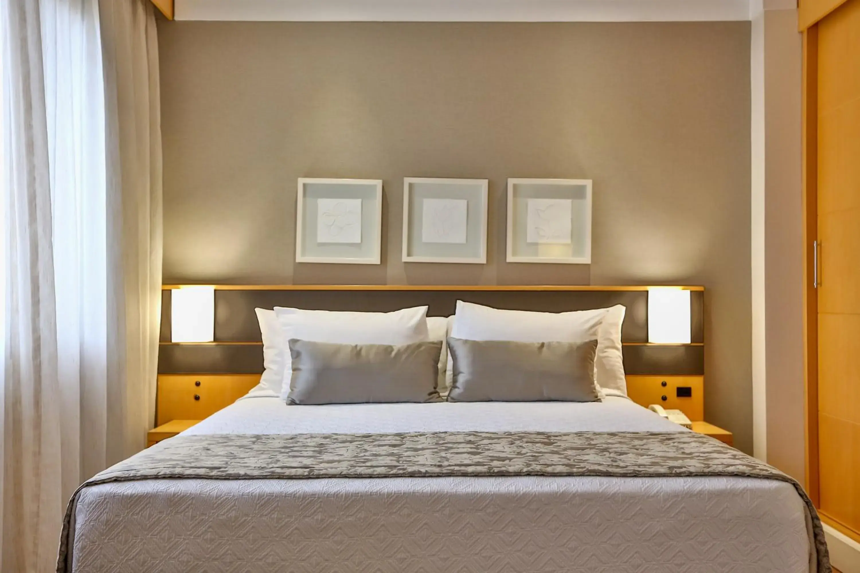 Luxury Double Room - single occupancy in Transamerica Executive Jardins Luxury Double Room - single occupancy in Transamerica Executive Jardins