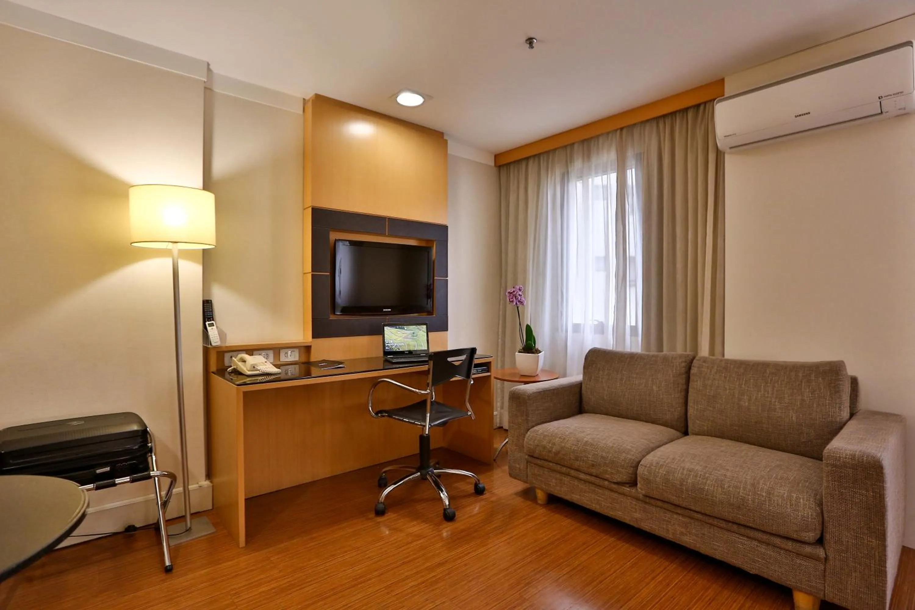 Bedroom in Transamerica Executive Jardins